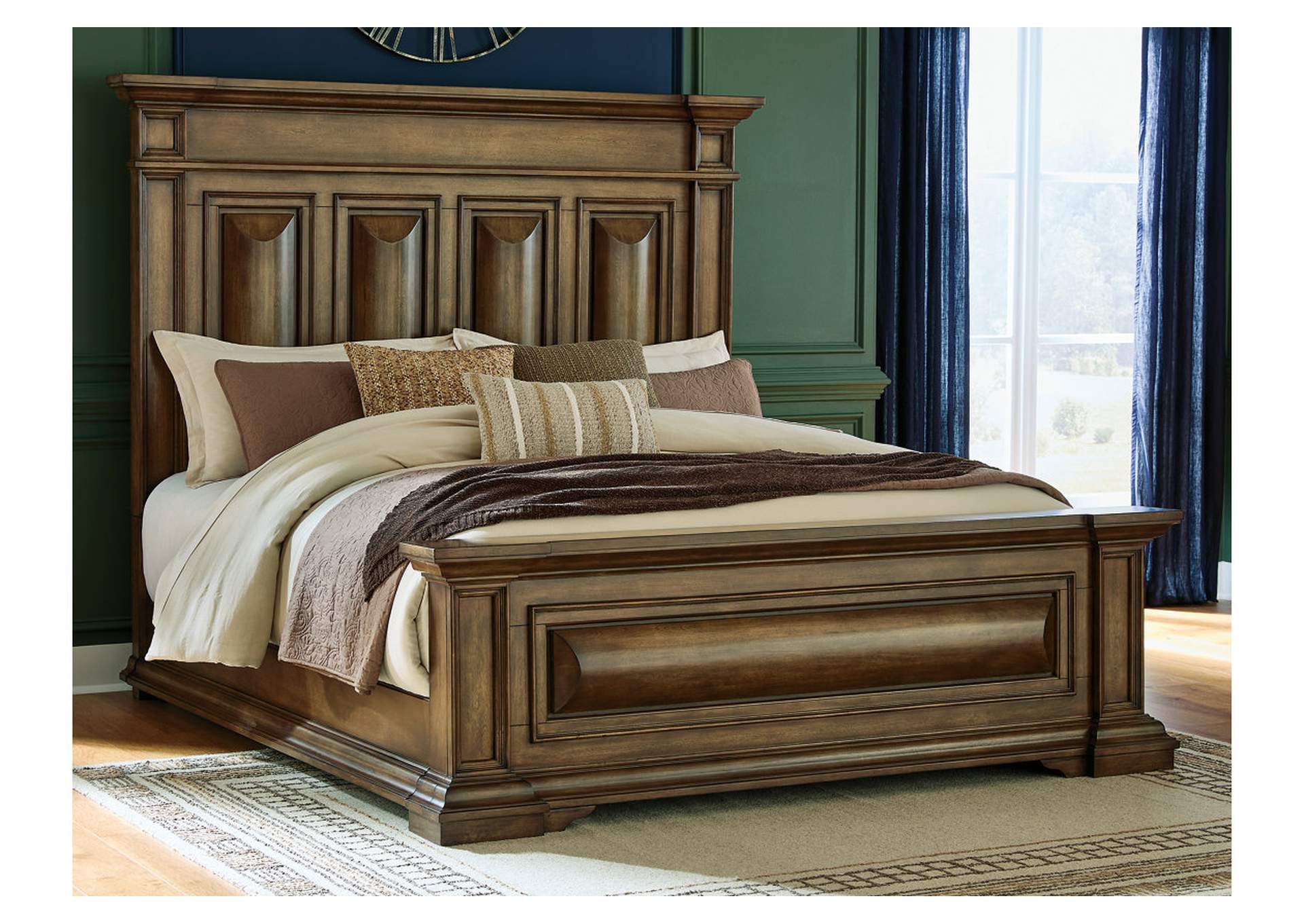Frantanna California King Panel Bed image 2