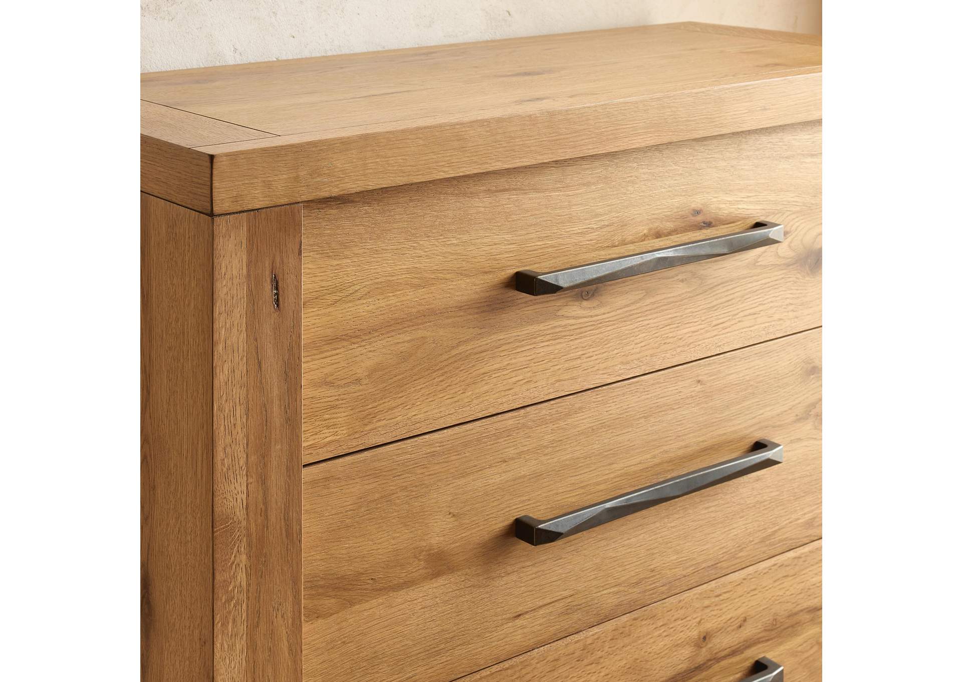 Bracken Chest of Drawers image 12