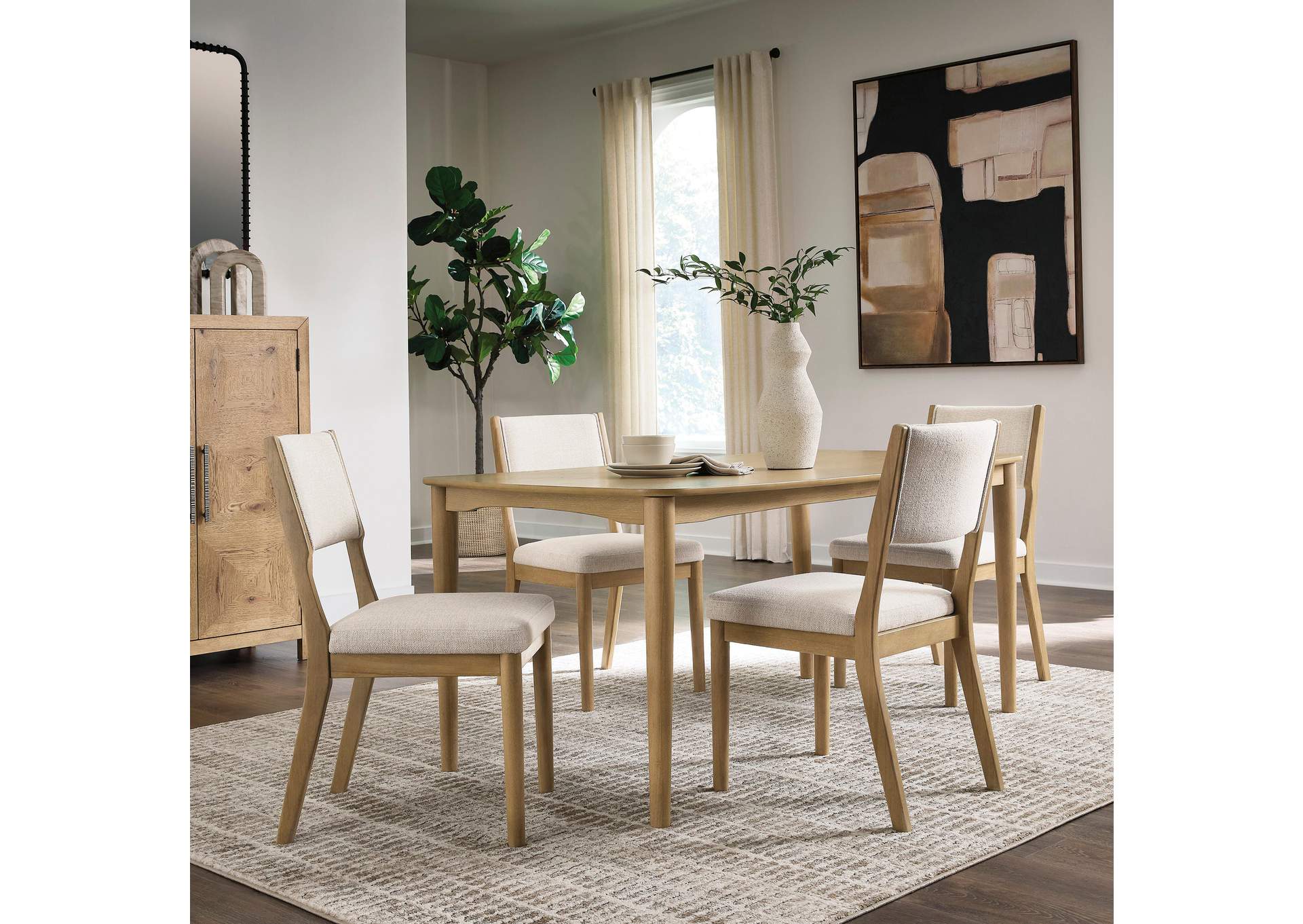 Starhaven Dining Table image 1
