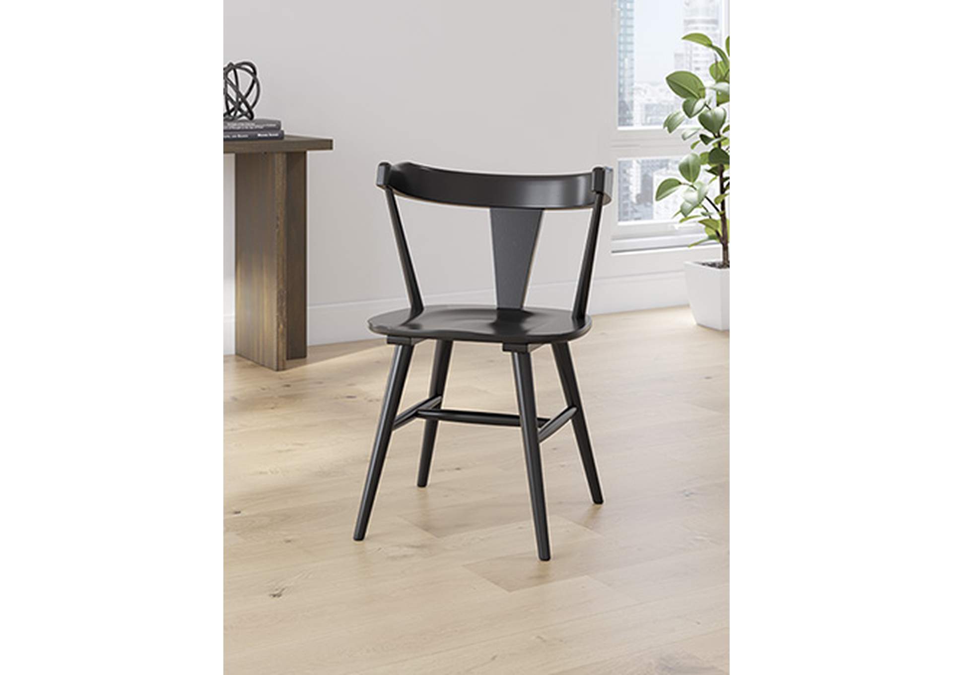 Gretlynn Dining Chair image 4