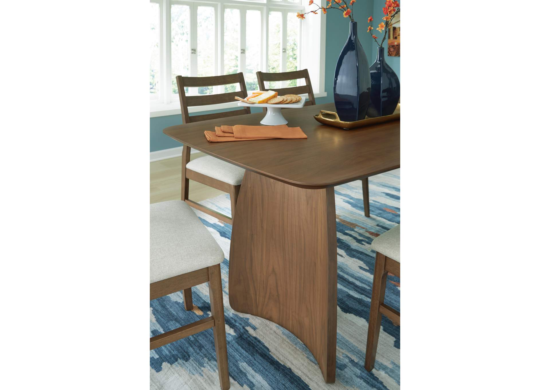 Urbanton Dining Table and 6 Chairs image 5