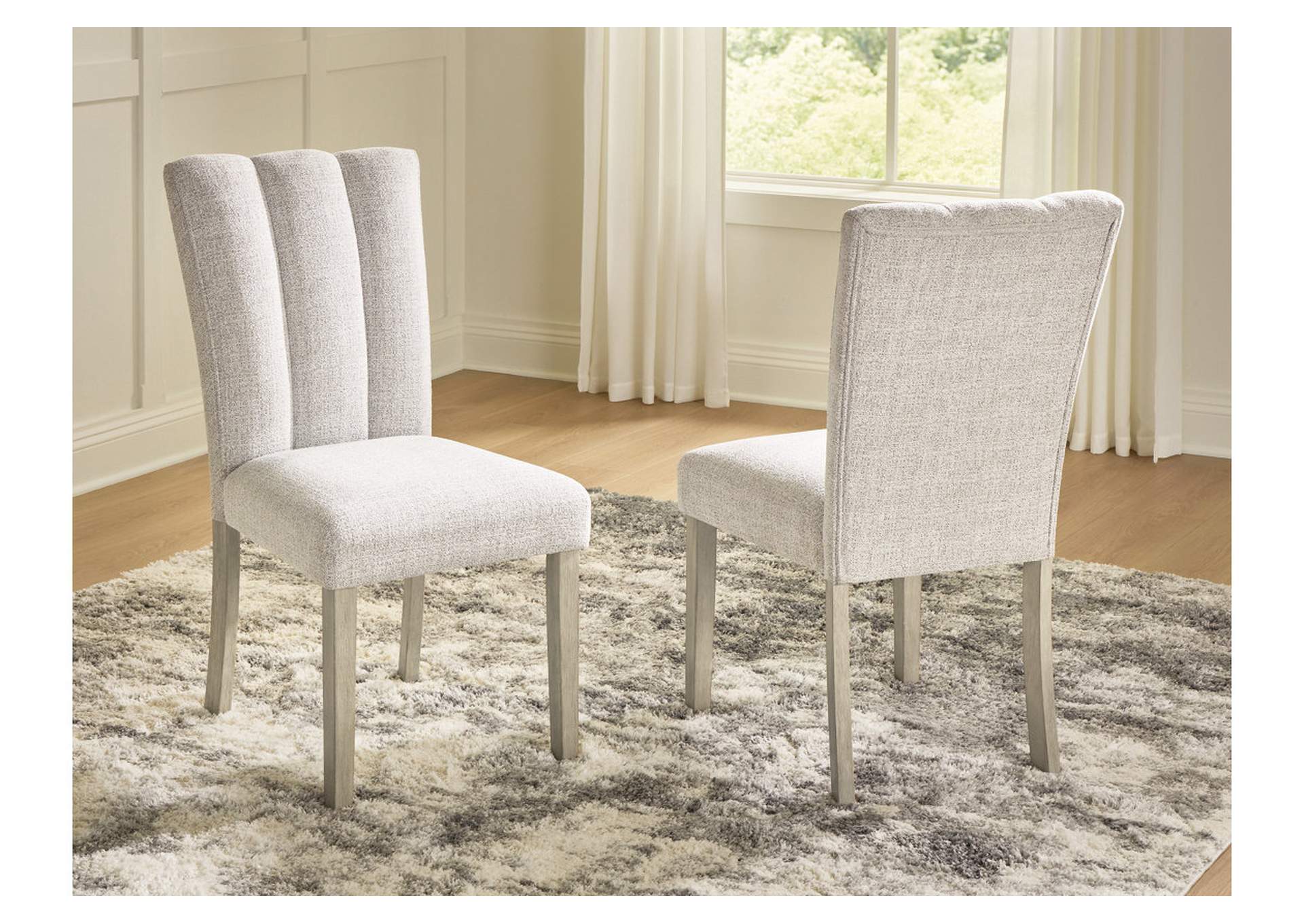 Larawyn Dining Chair image 2