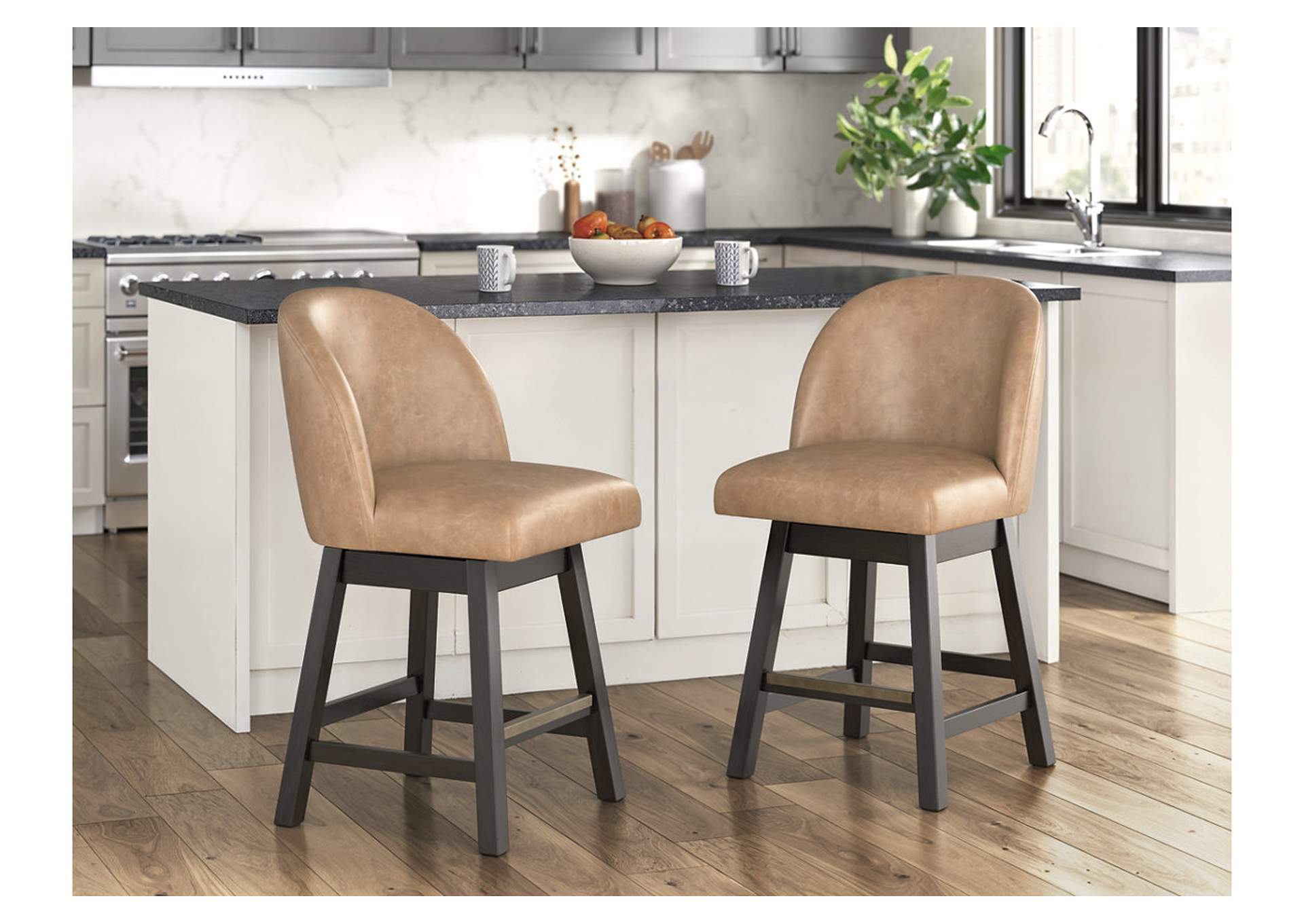 Neymorton Counter Height Barstool image 3