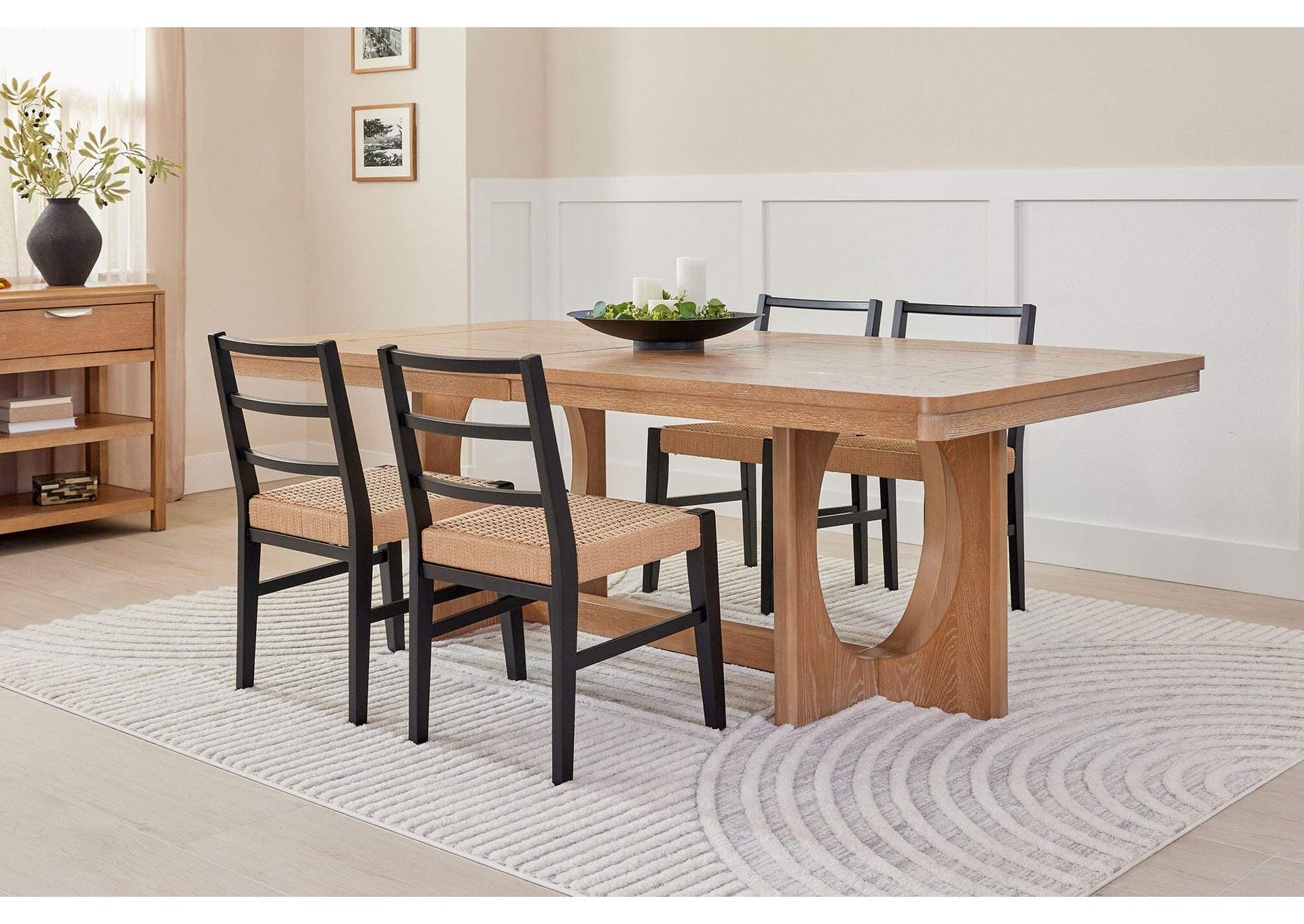 Isanti Dining Chair image 10