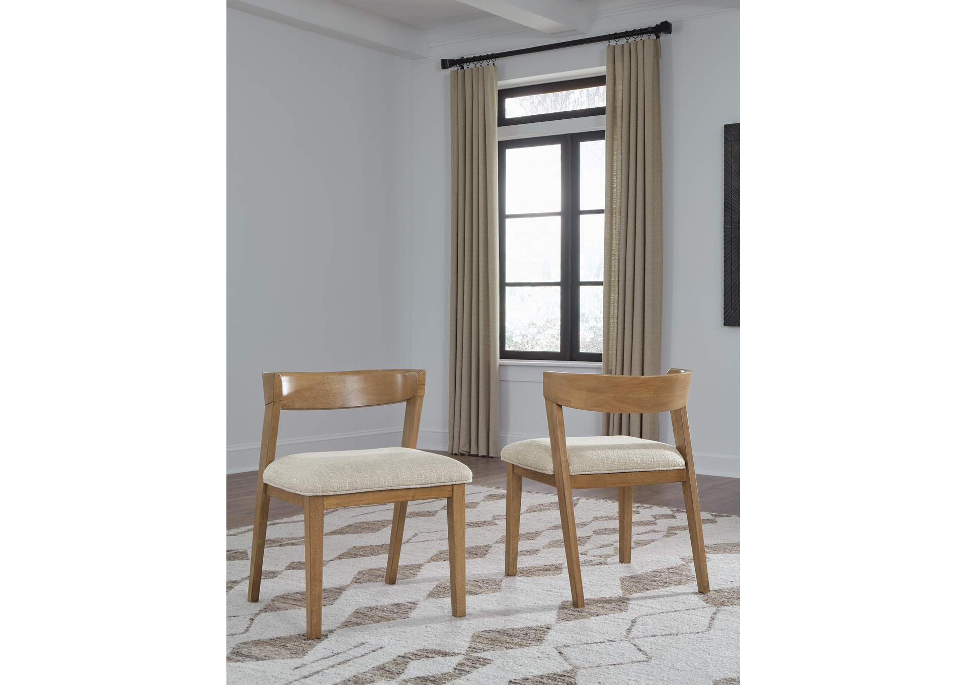 Kristiland Dining Chair image 11