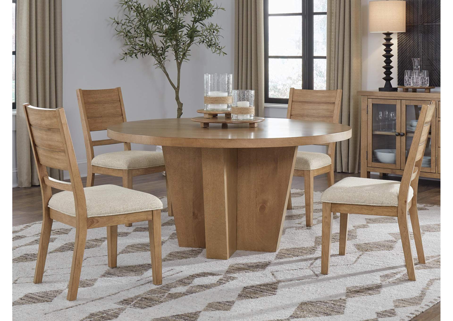 Kristiland Dining Table and 4 Chairs image 7