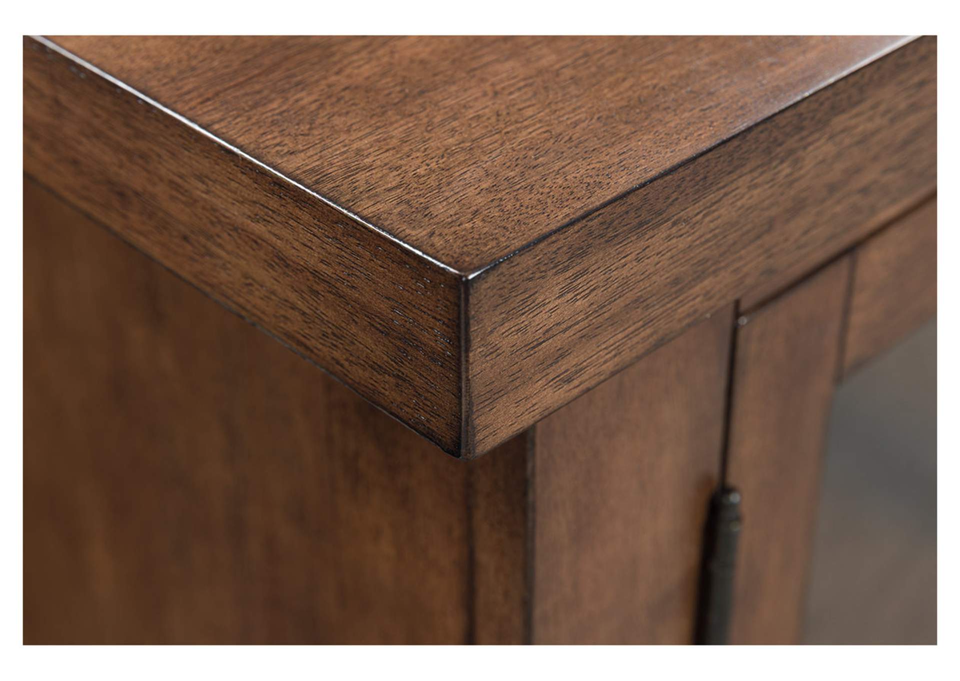 Kristiland Dining Server image 6