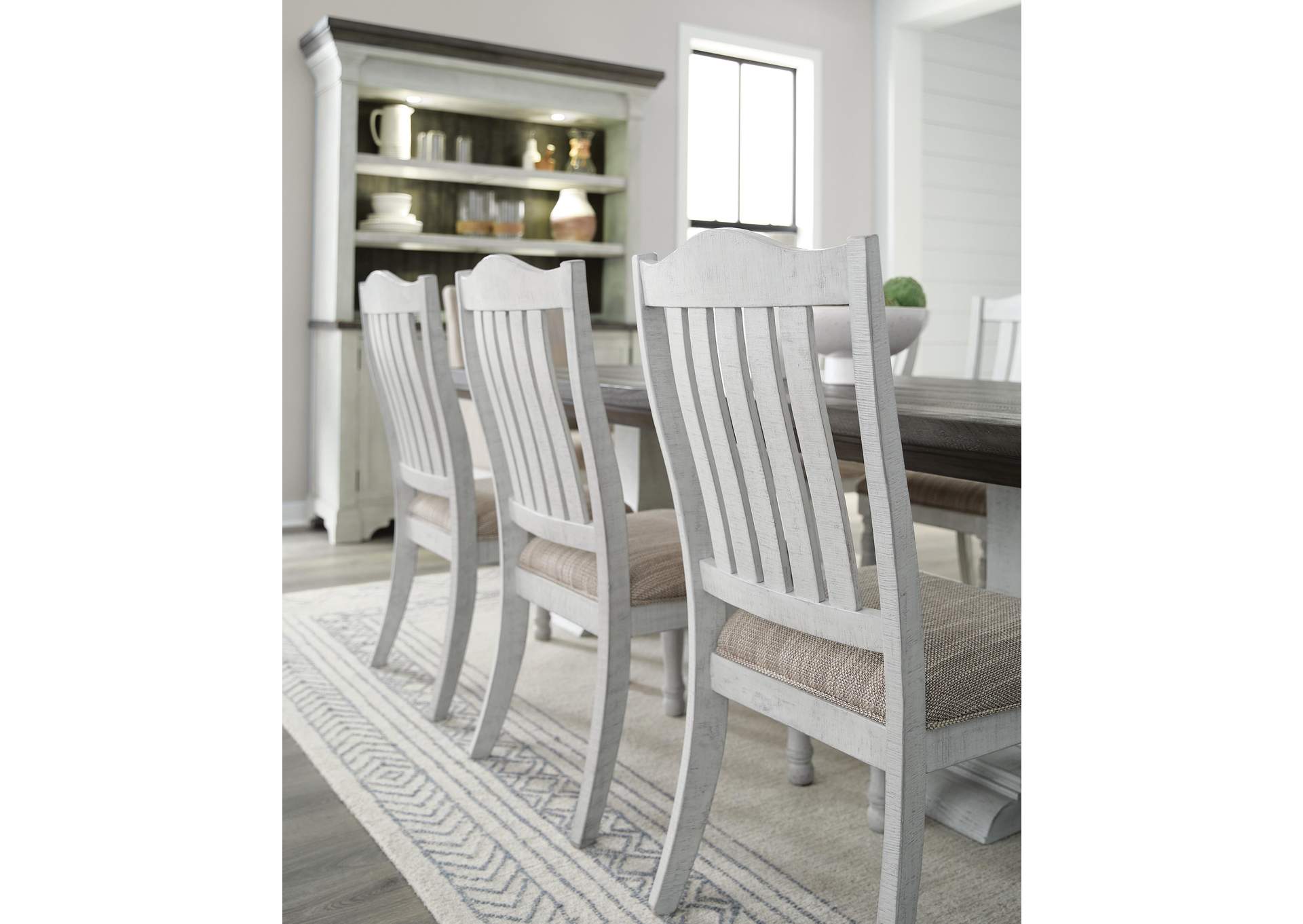 Havalance Dining Table and 8 Chairs image 7