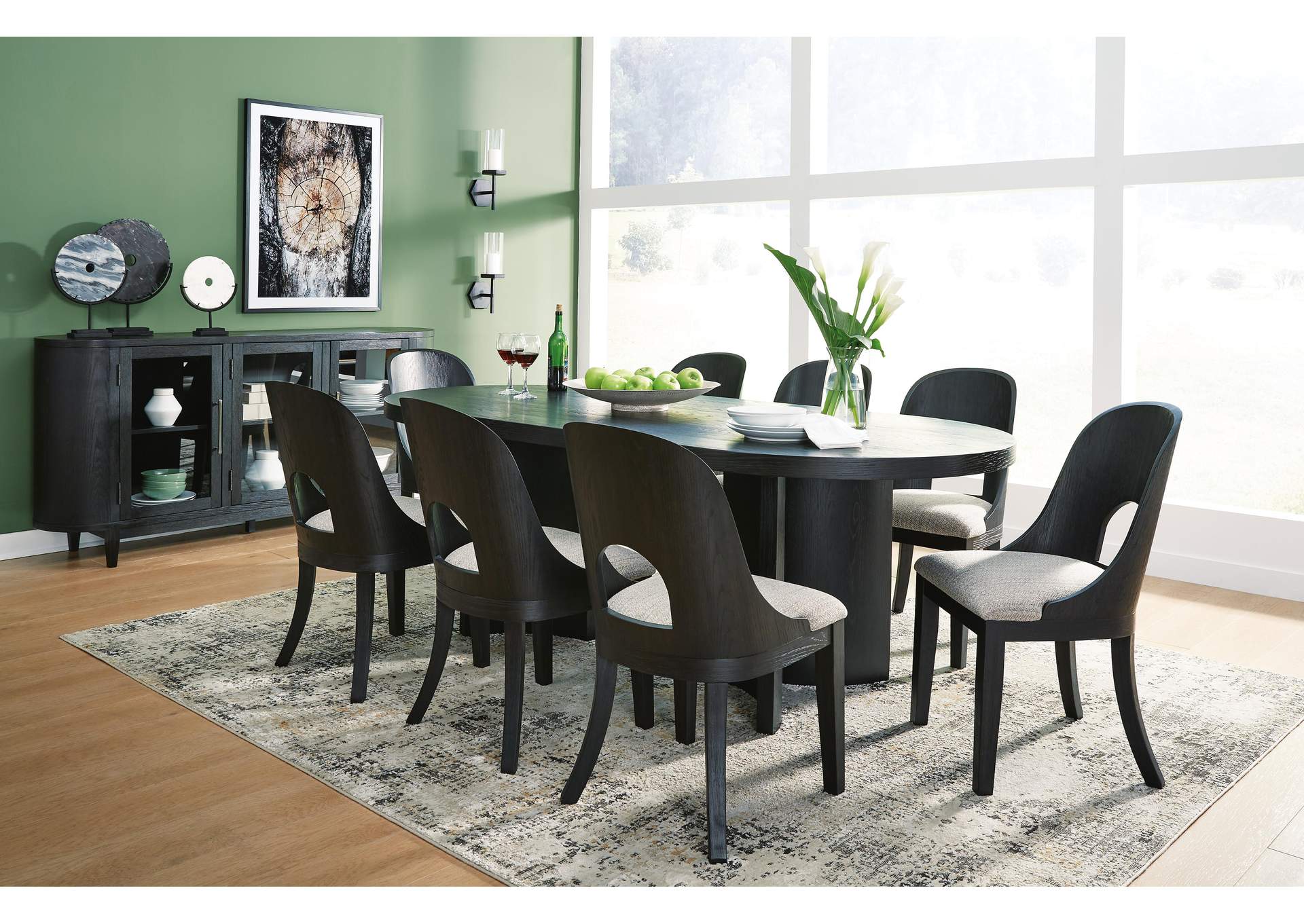 Rowanbeck Dining Server image 10