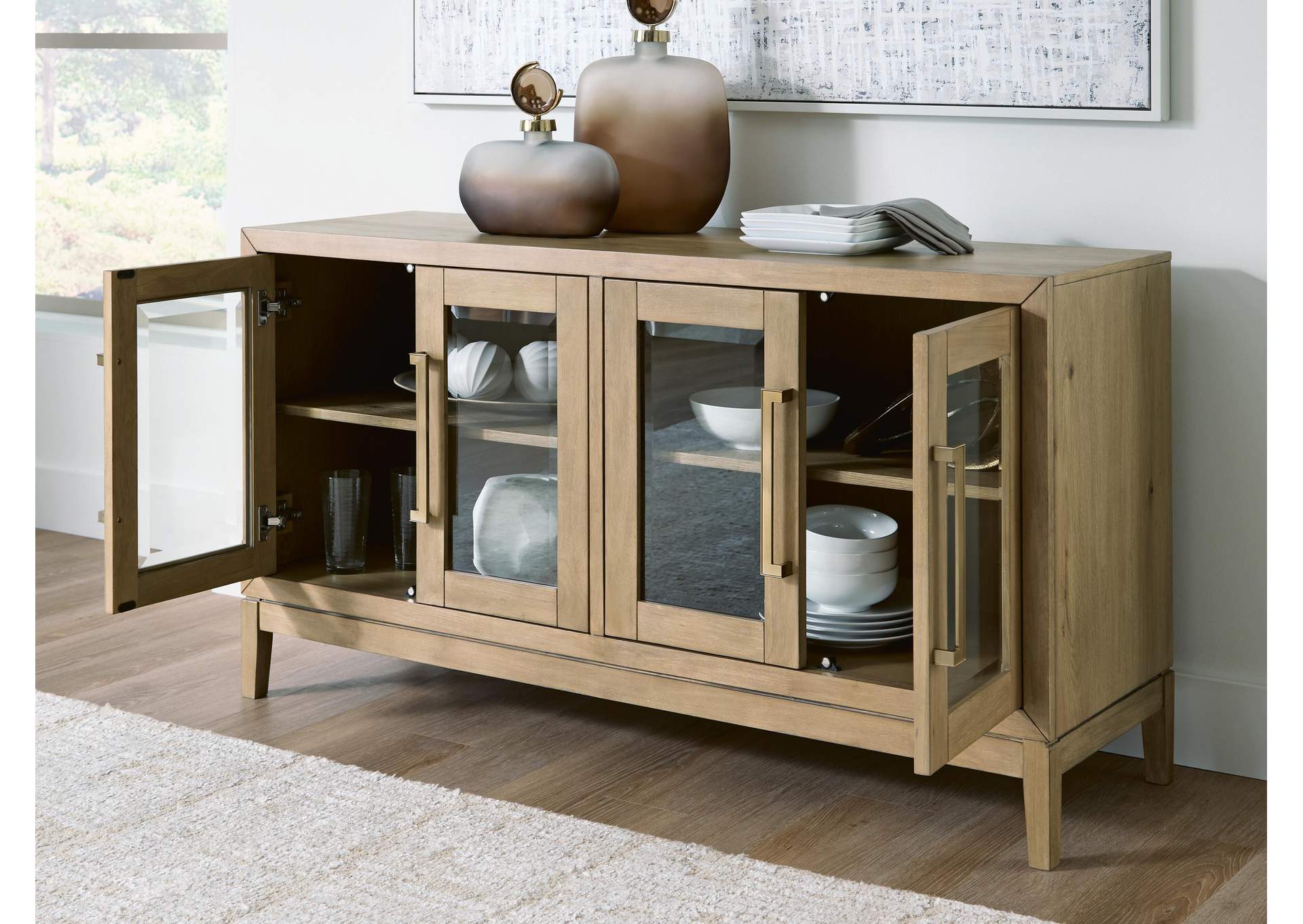 Lasinger Dining Server image 4