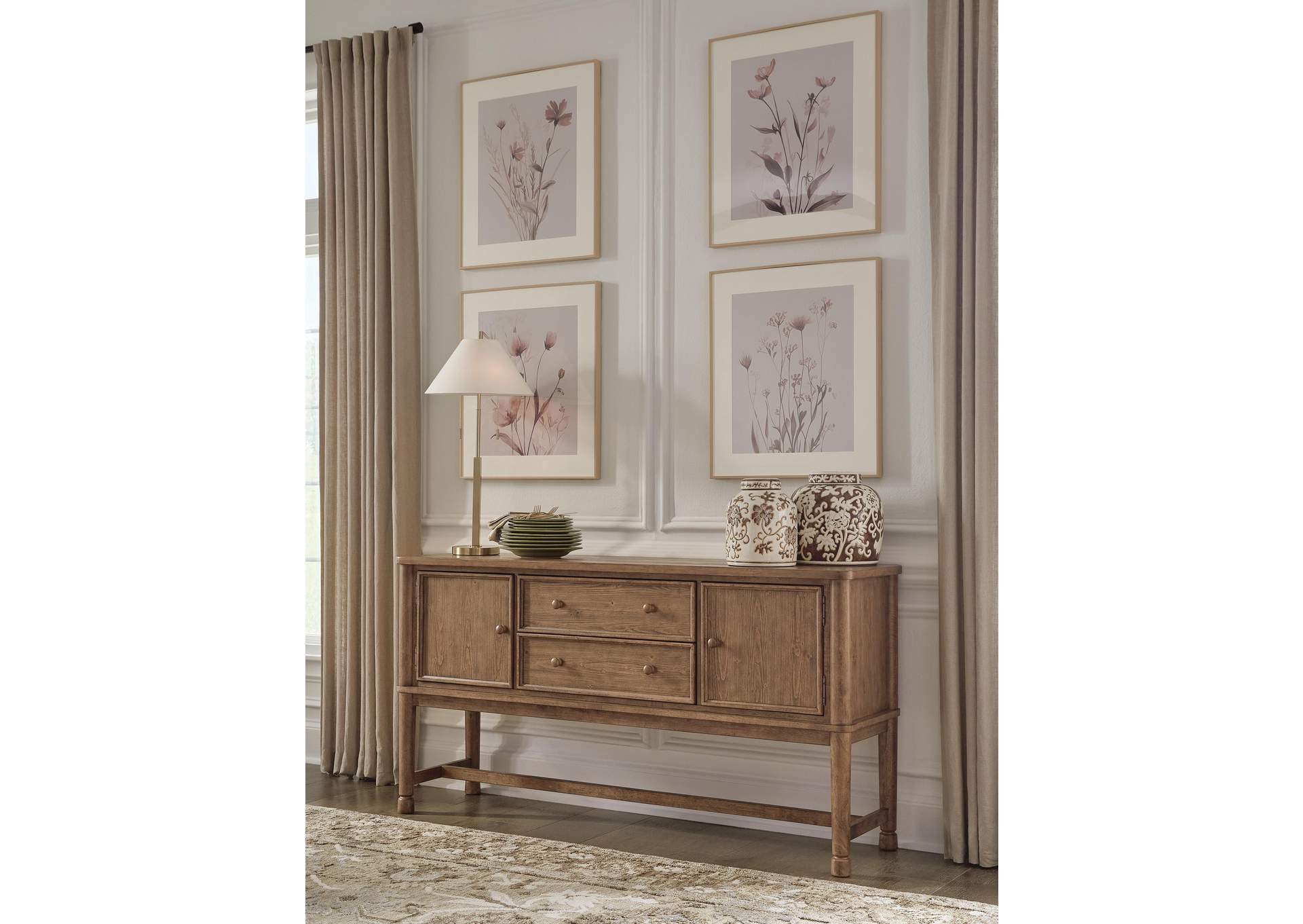 Ella Grove Dining Server image 7