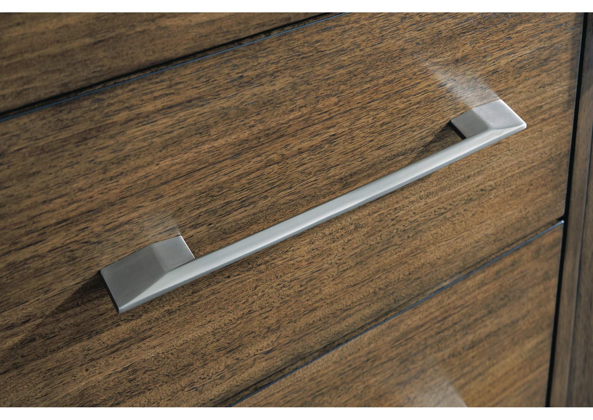 Marxmore Dining Server image 7