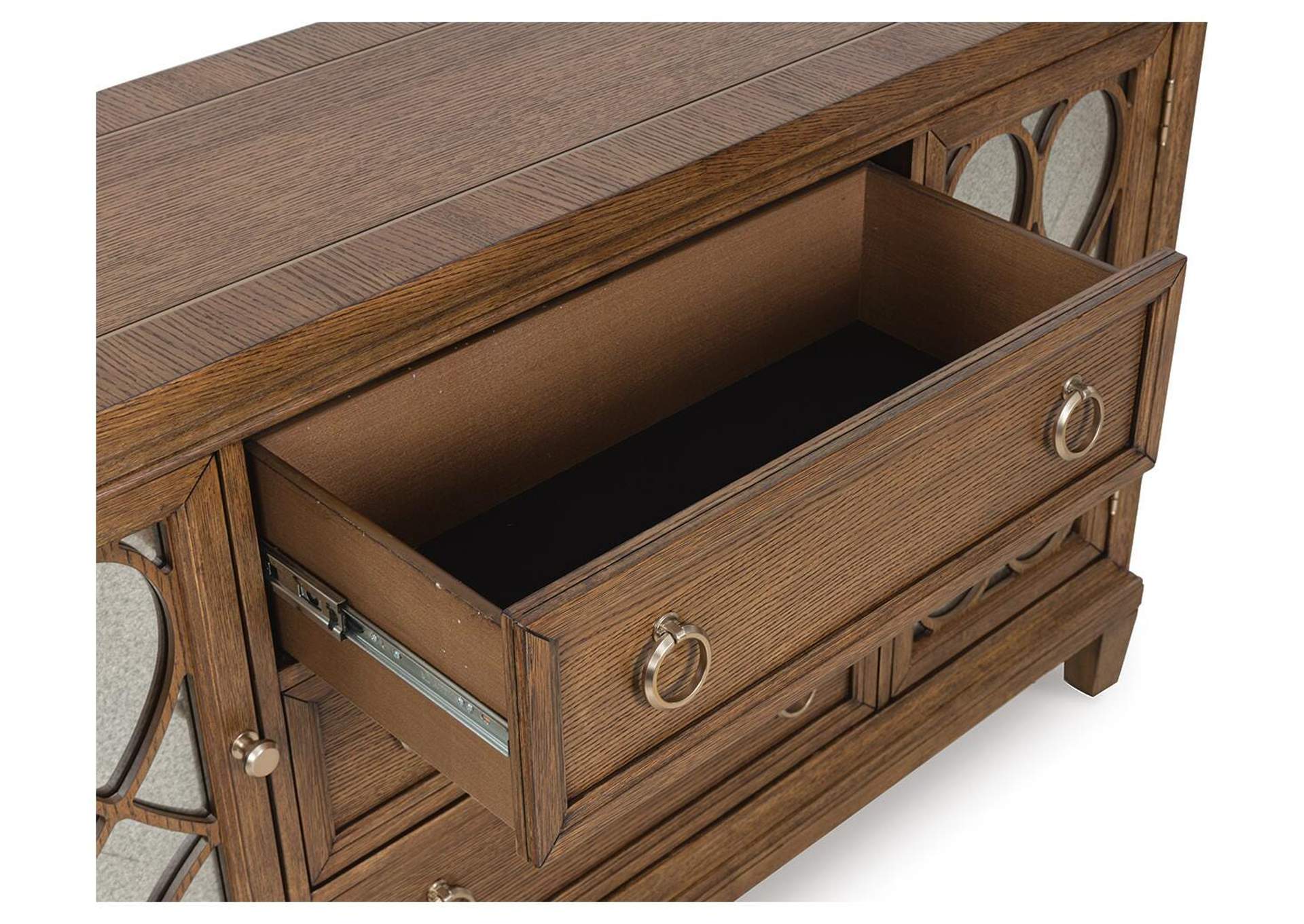 Jorlaina Dining Server image 6