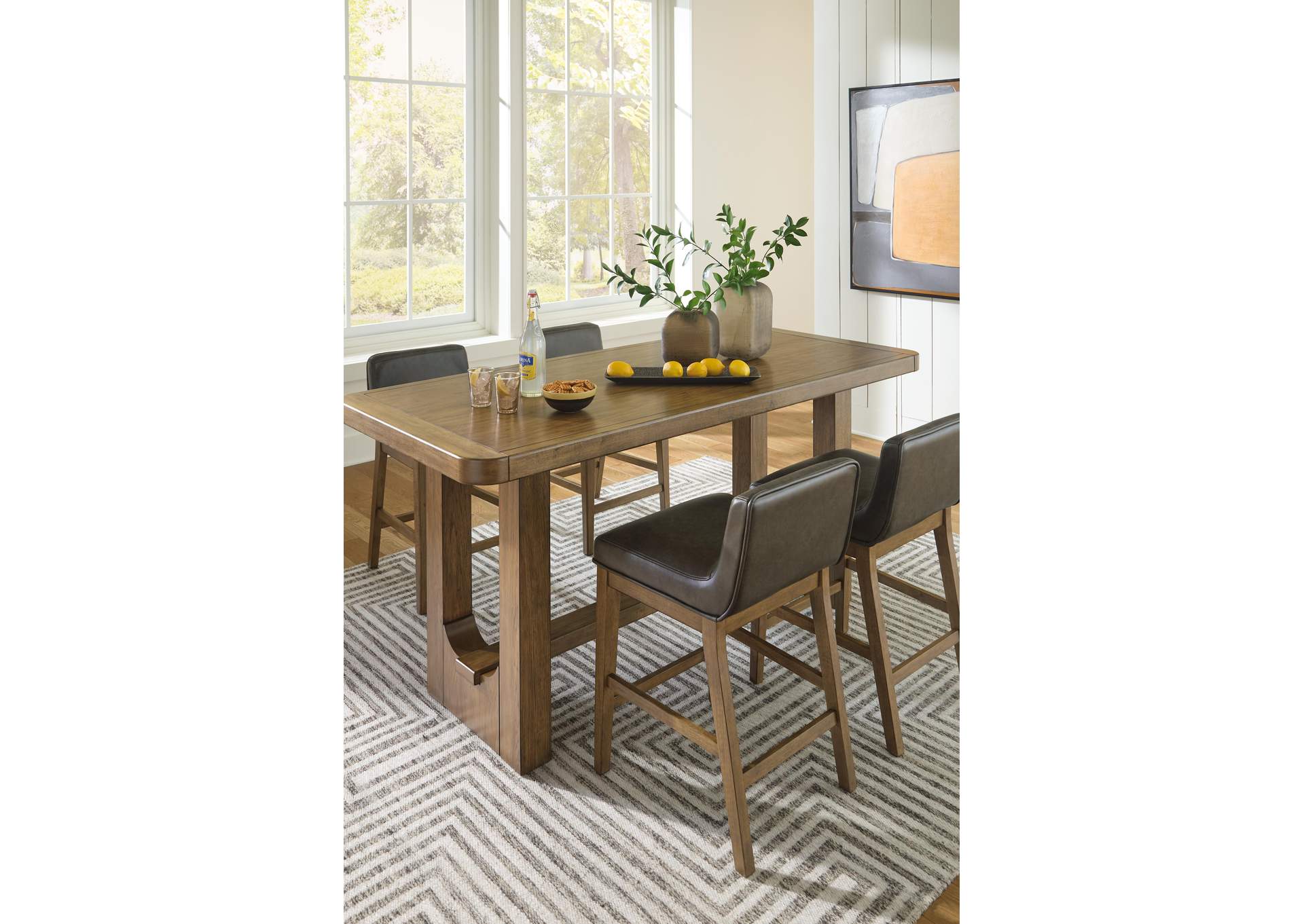 Cabalynn Counter Height Dining Table and 4 Barstools image 7