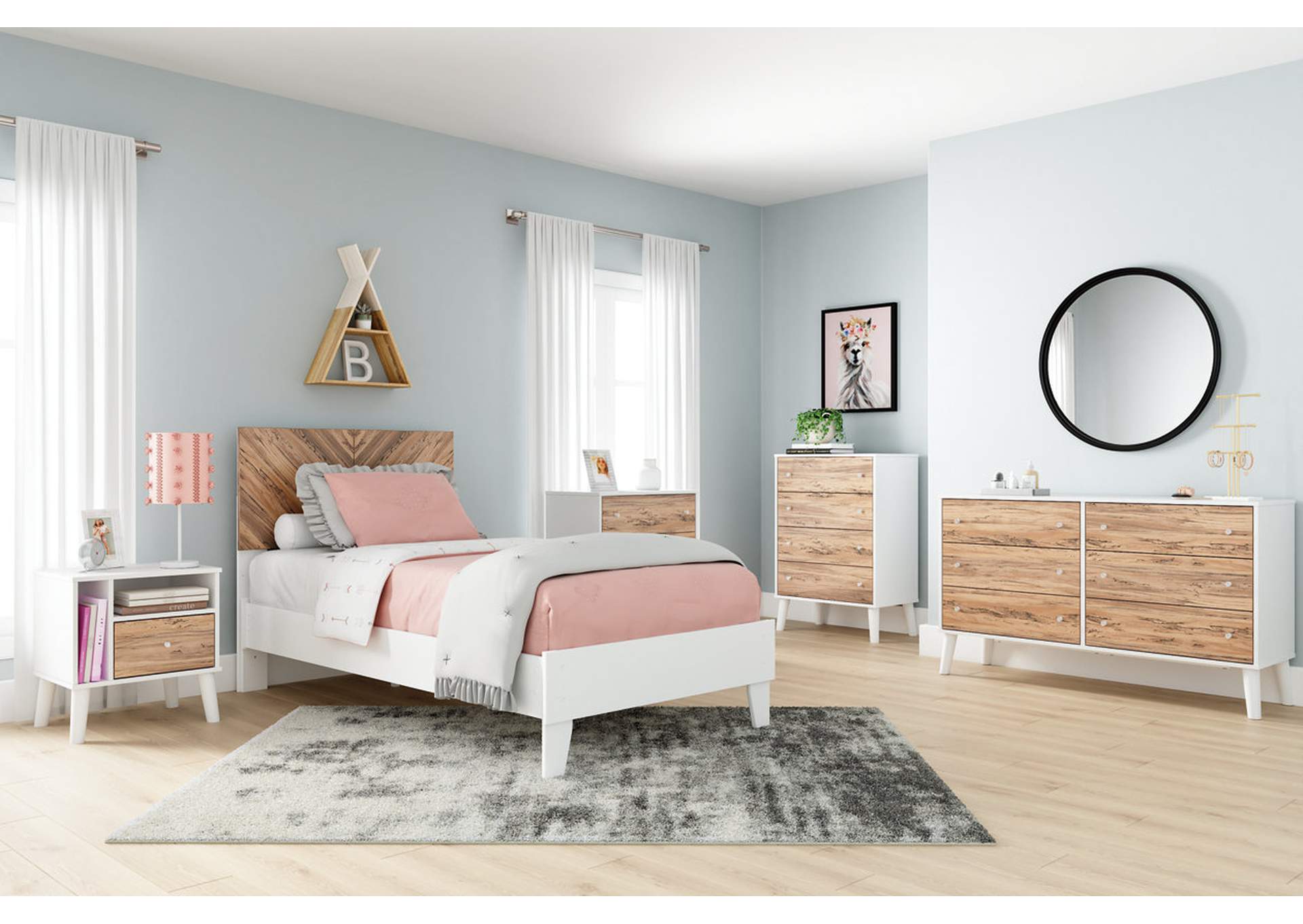 Piperton Dresser image 10