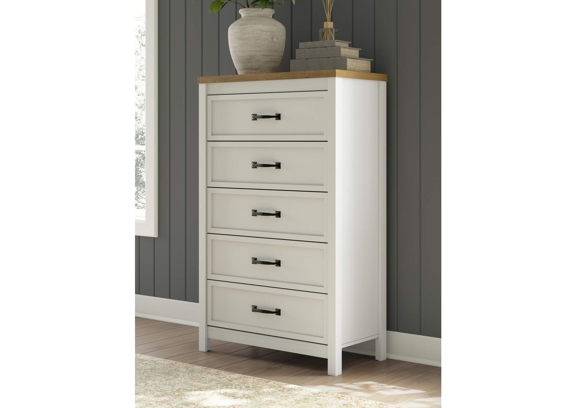 Kerisden Chest of Drawers image 2