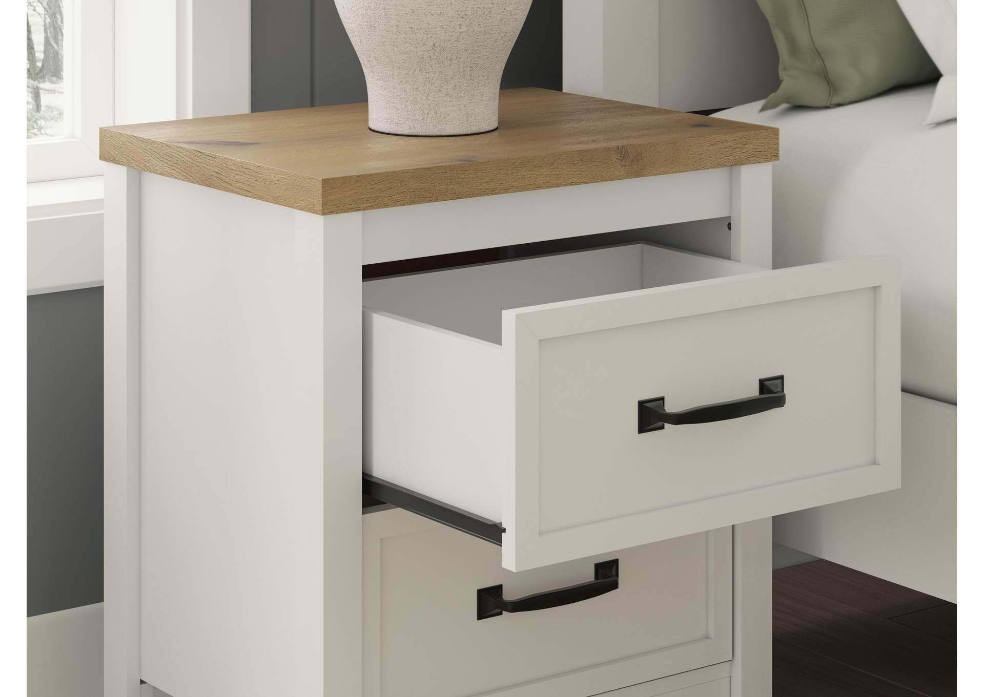 Kerisden Nightstand image 10