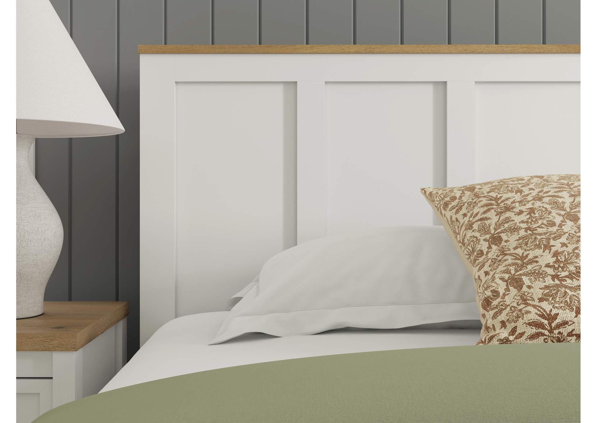 Kerisden Queen Panel Complete Bed Frame image 9