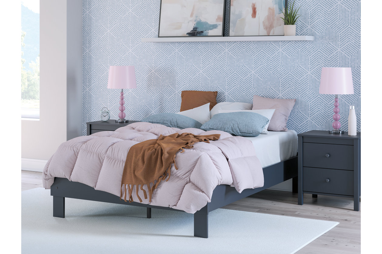 Simmenfort Full Platform Bed