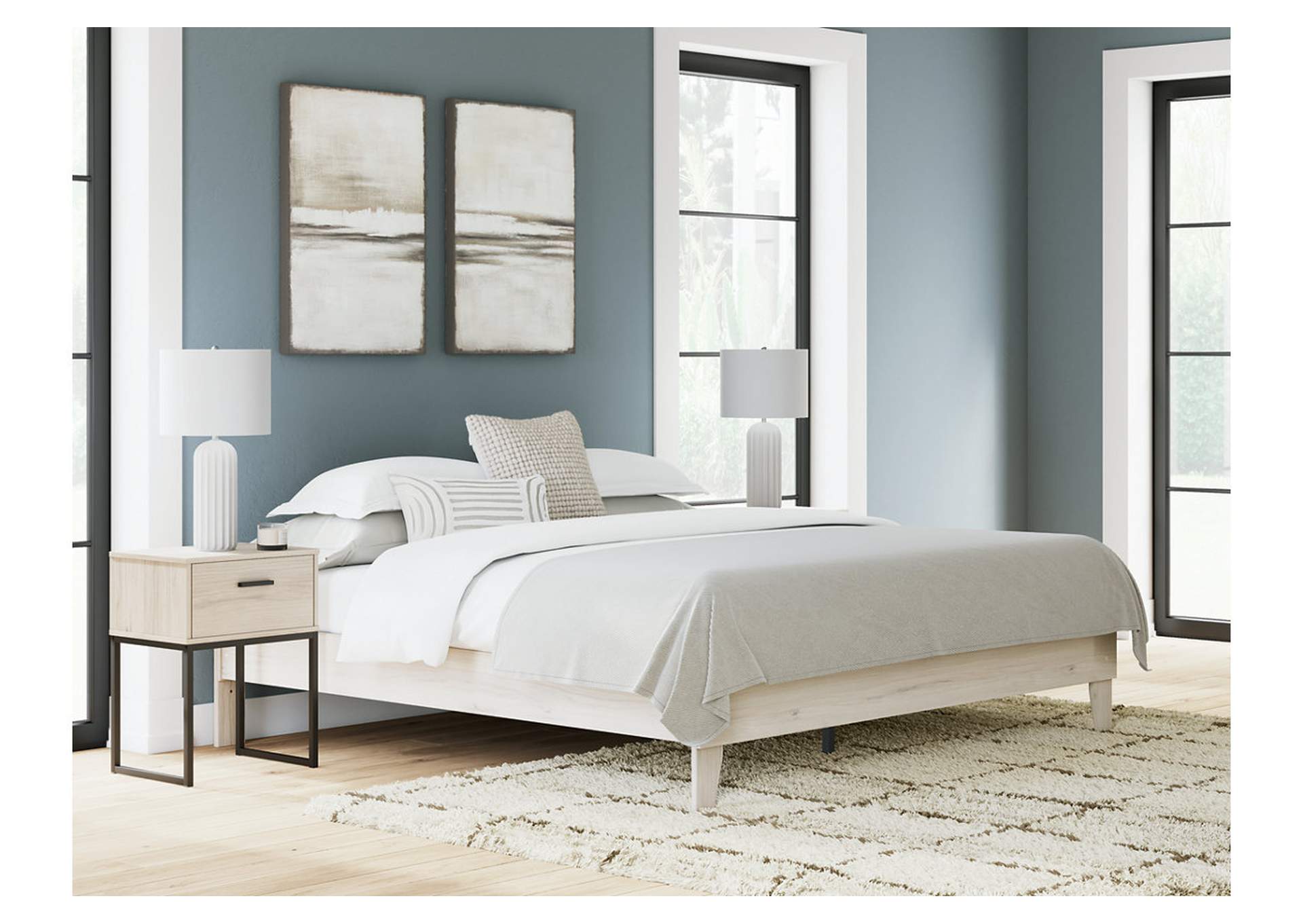 Socalle King Platform Bed image 2