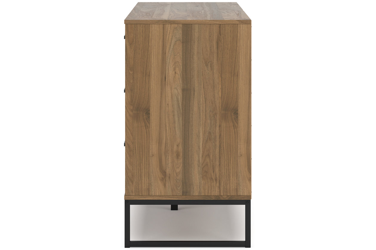 Deanlow Full Panel Headboard with Dresser and Nightstand