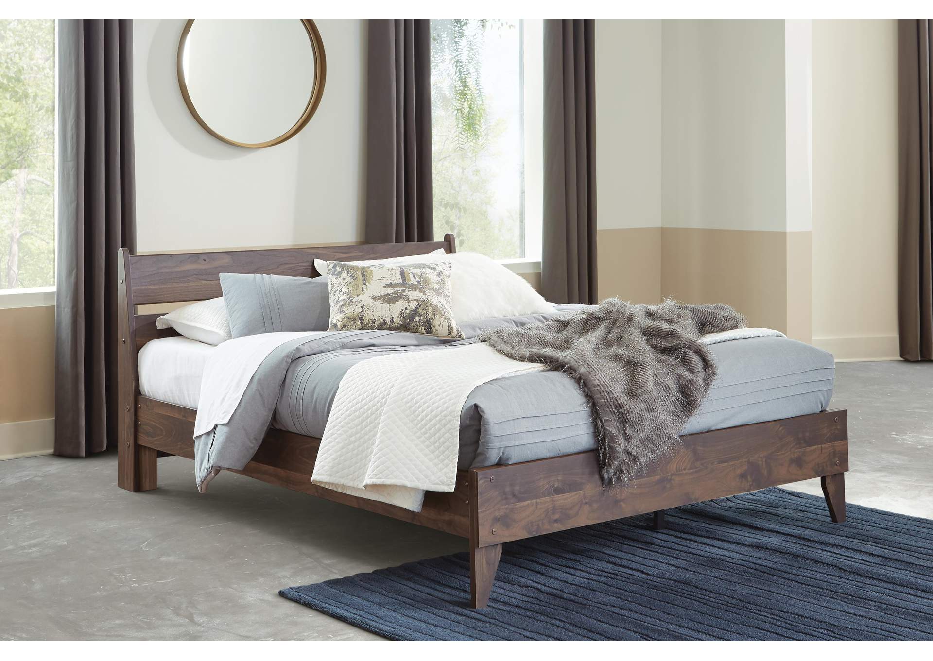 Calverson Queen Panel Platform Bed, Dresser, Chest and 2 Nightstands image 14