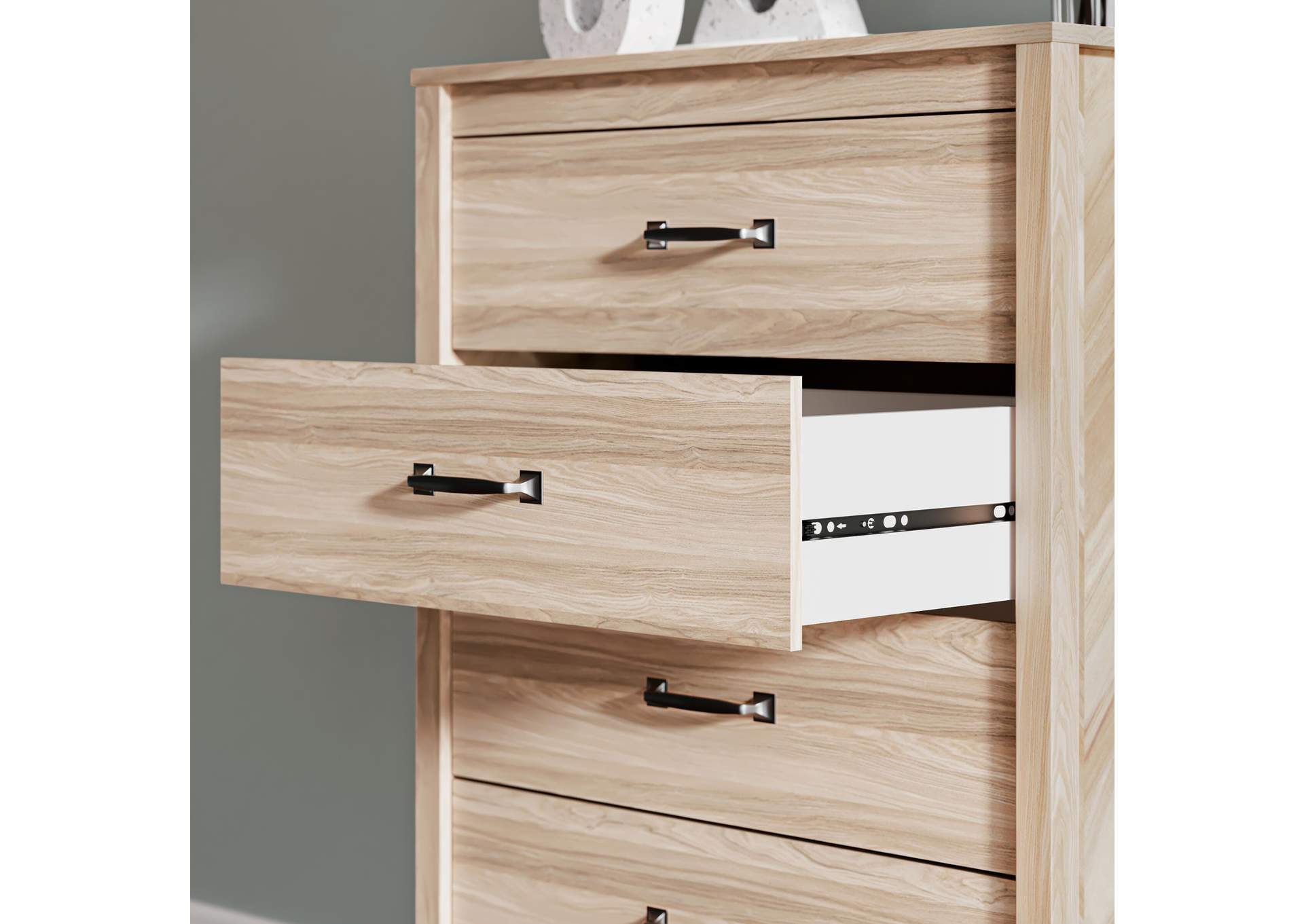 Battelle Chest of Drawers image 10