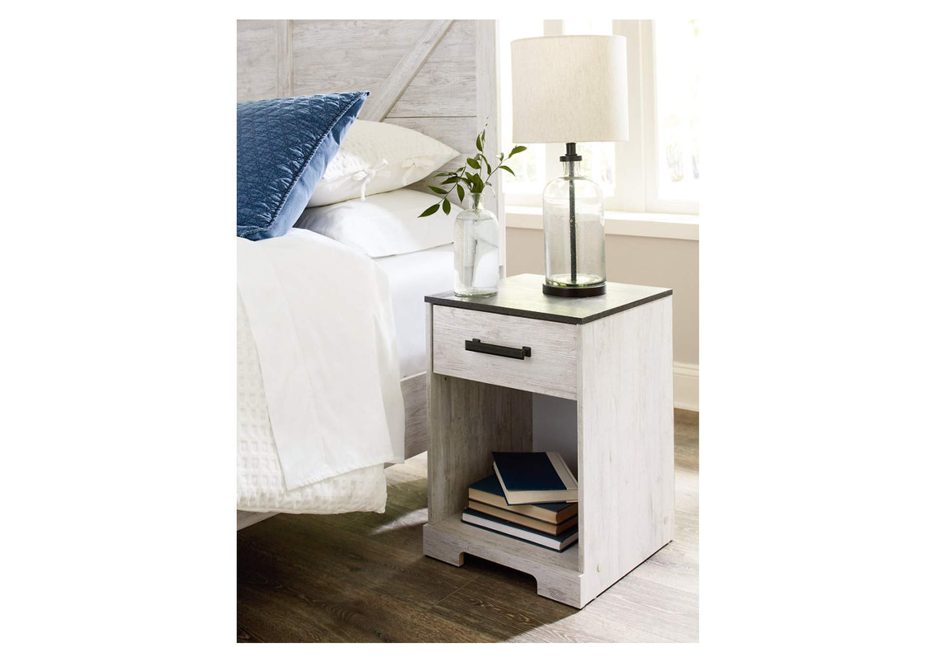 Shawburn Queen Platform Bed with Dresser and 2 Nightstands
