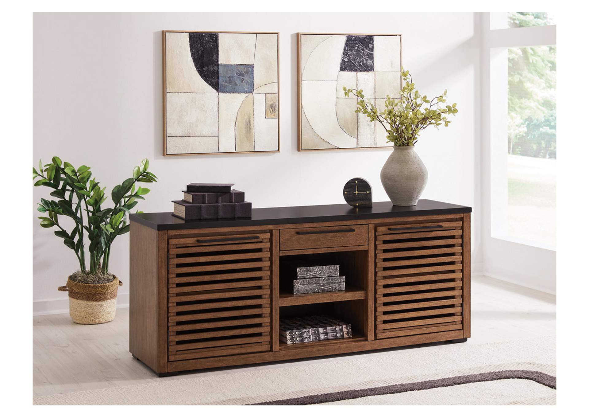 Kallari Credenza image 3