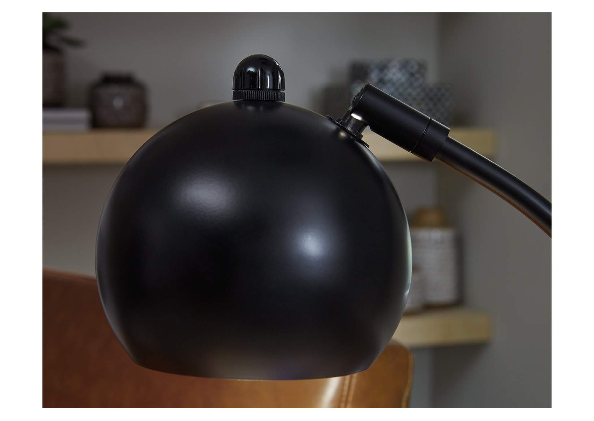 Marinel Desk Lamp image 3