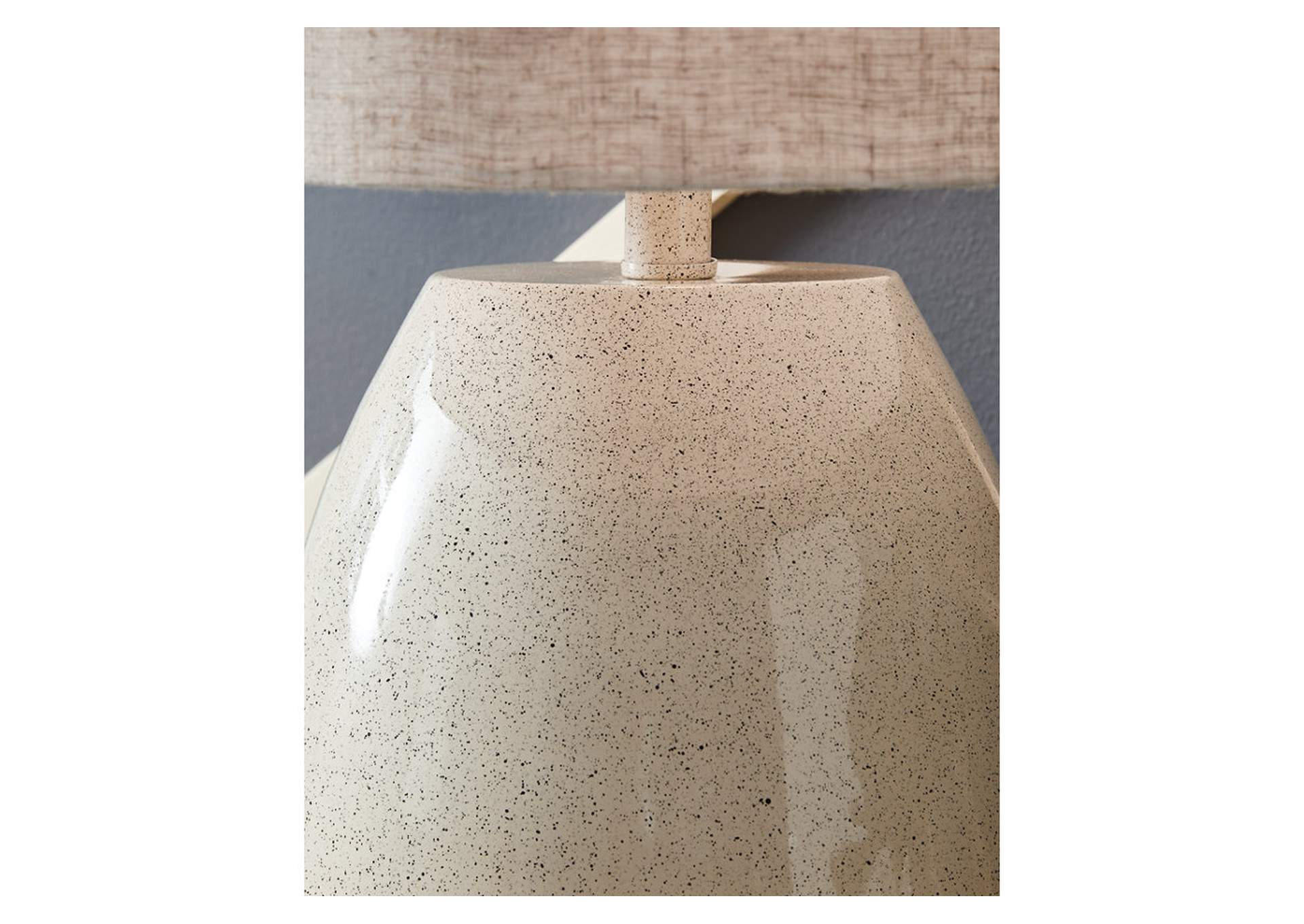 Linas Table Lamp image 3