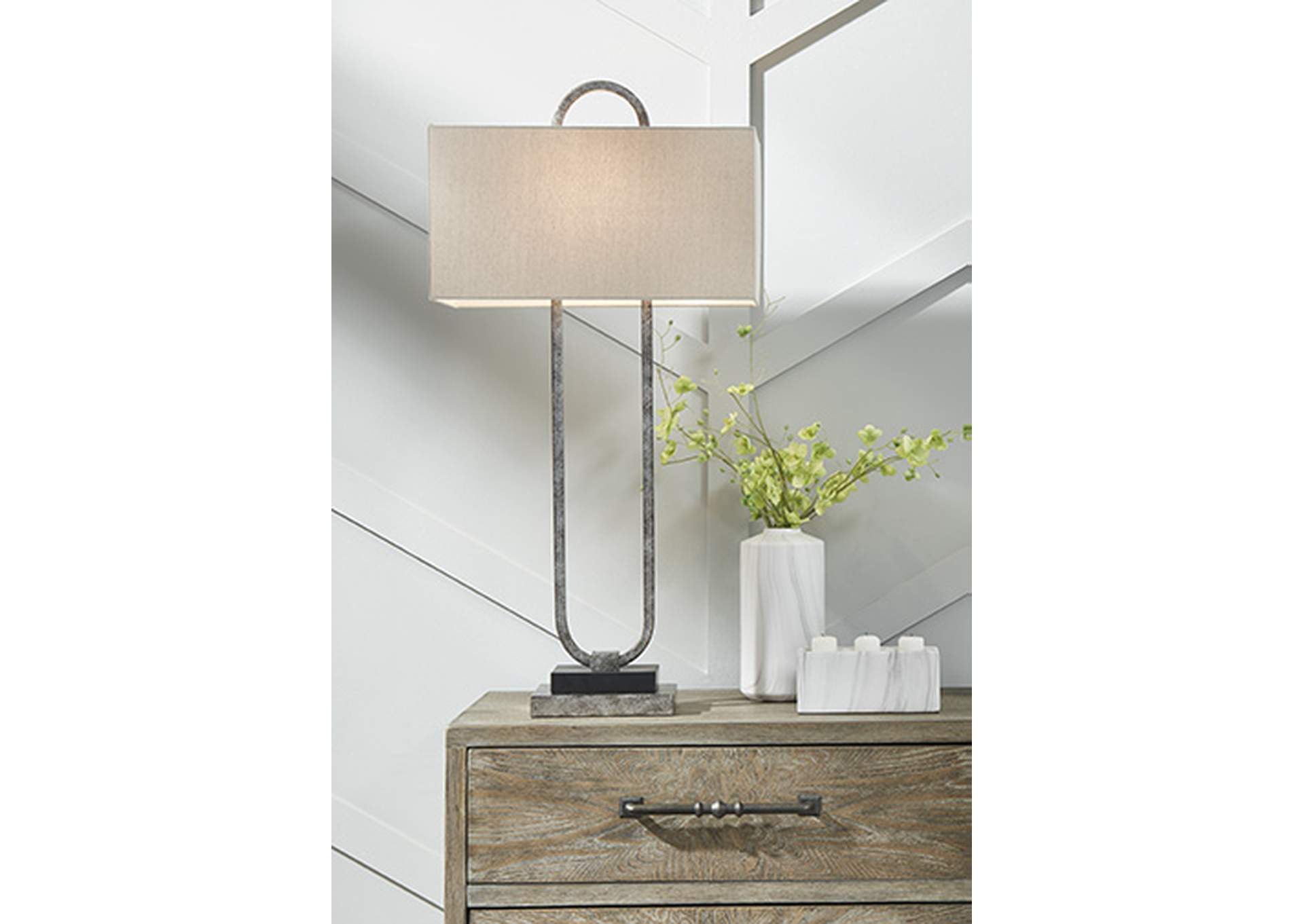 Bennish Table Lamp image 5