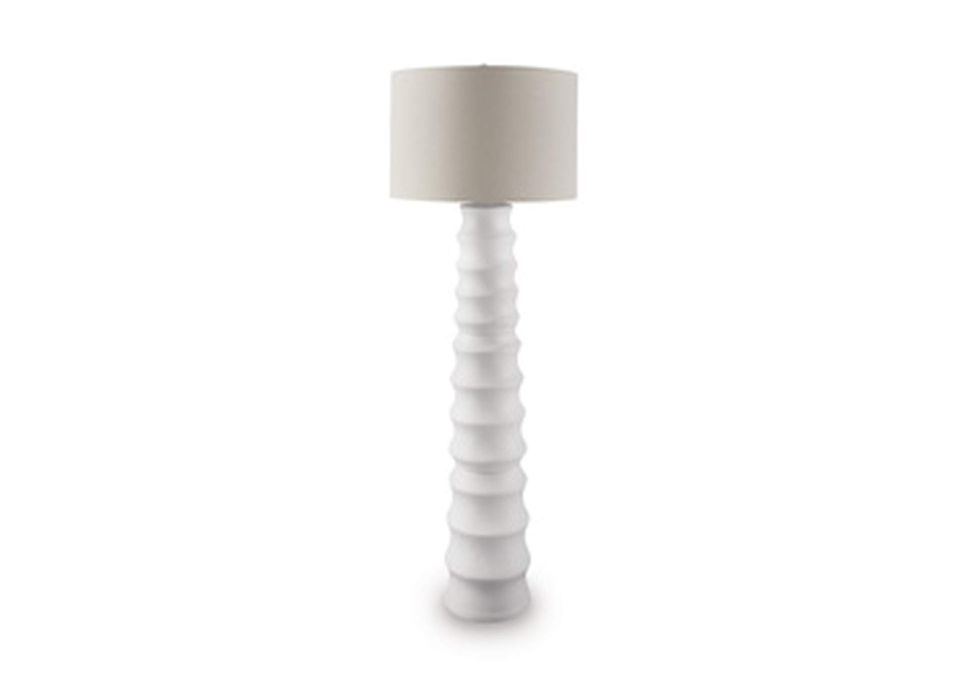 Veraleigh Floor Lamp image 5