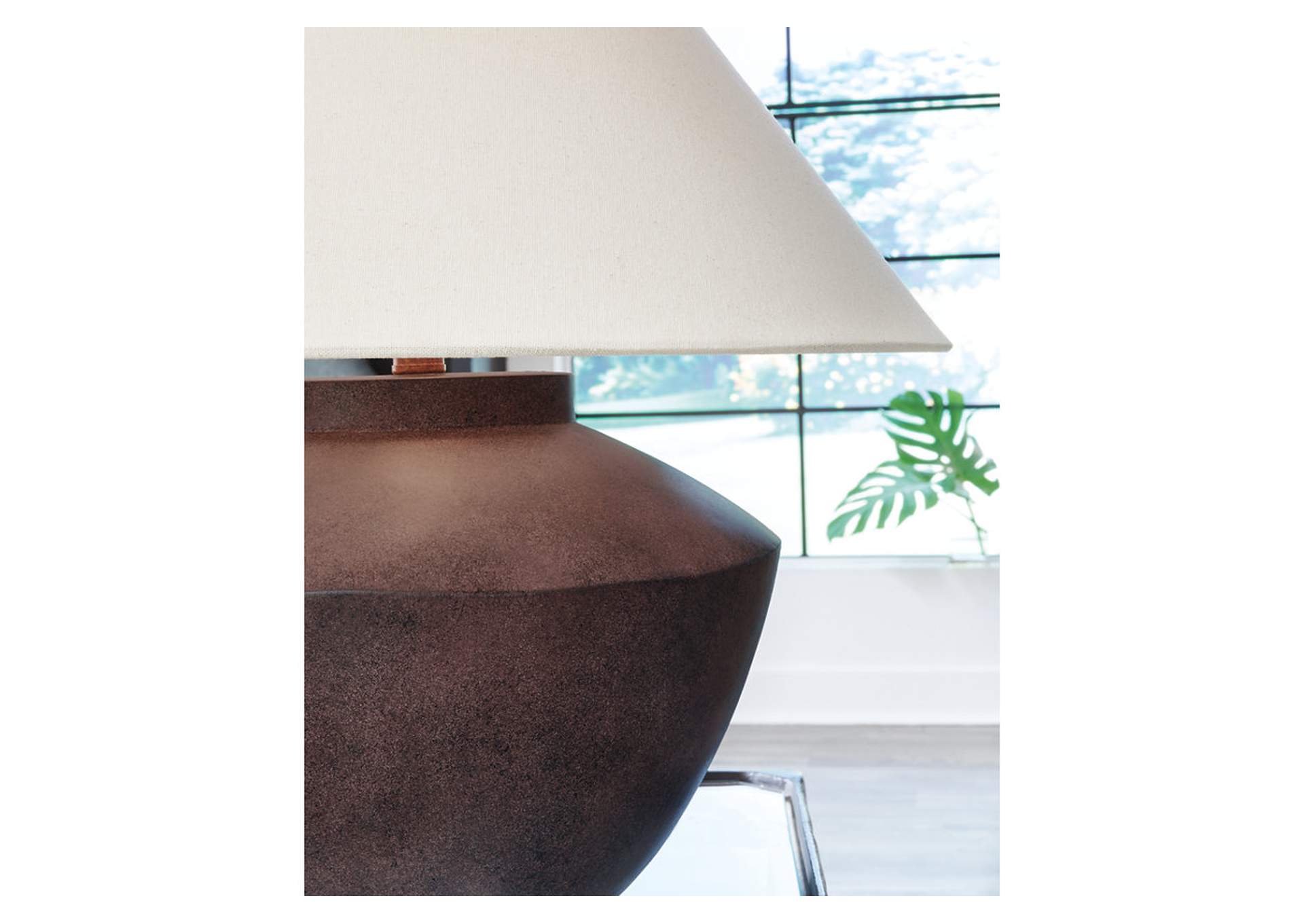 Honsworth Table Lamp image 3