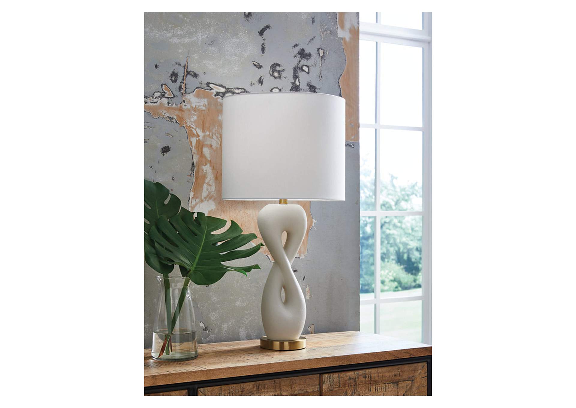 Judrich Table Lamp image 2