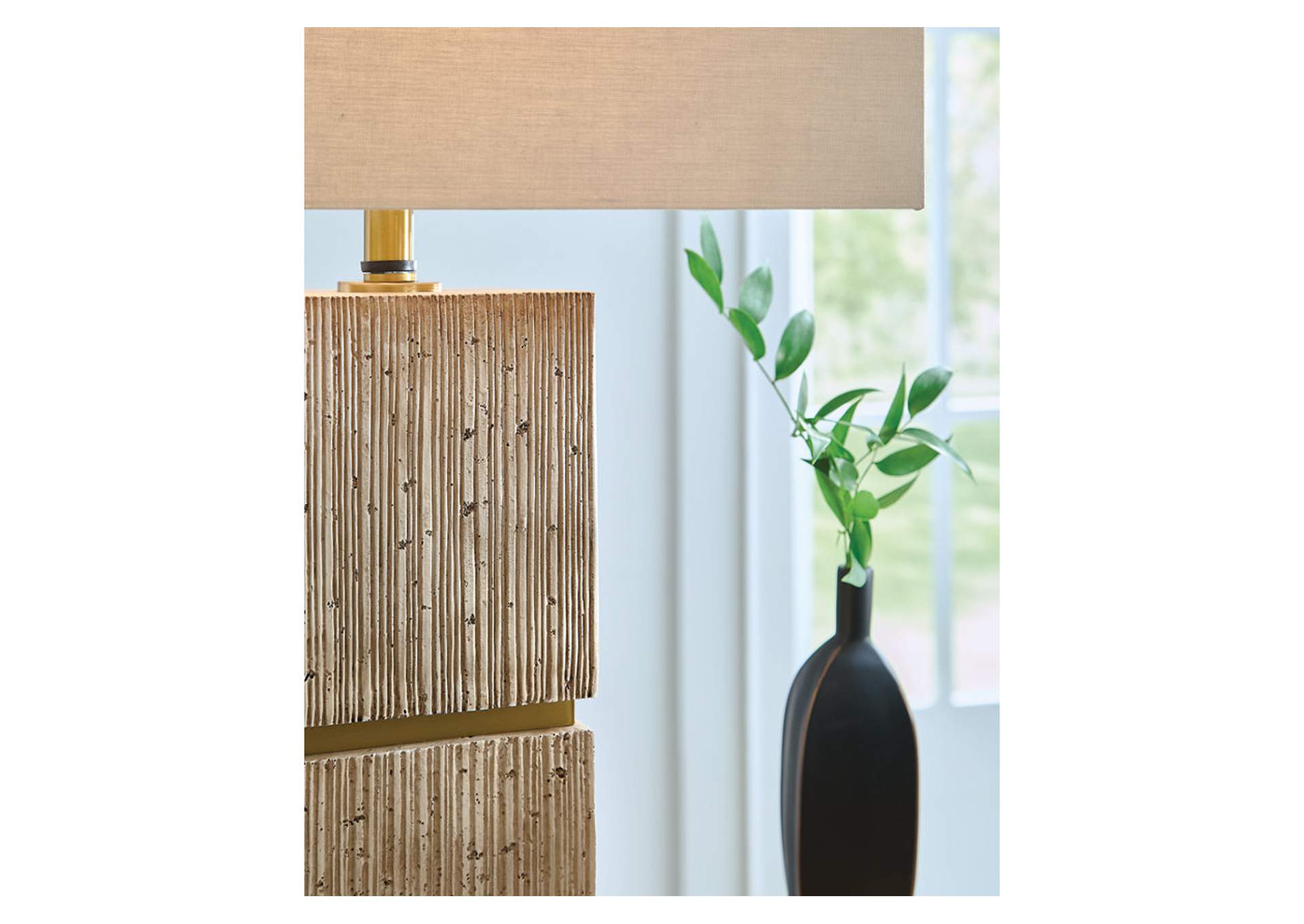 Laddner Table Lamp image 4