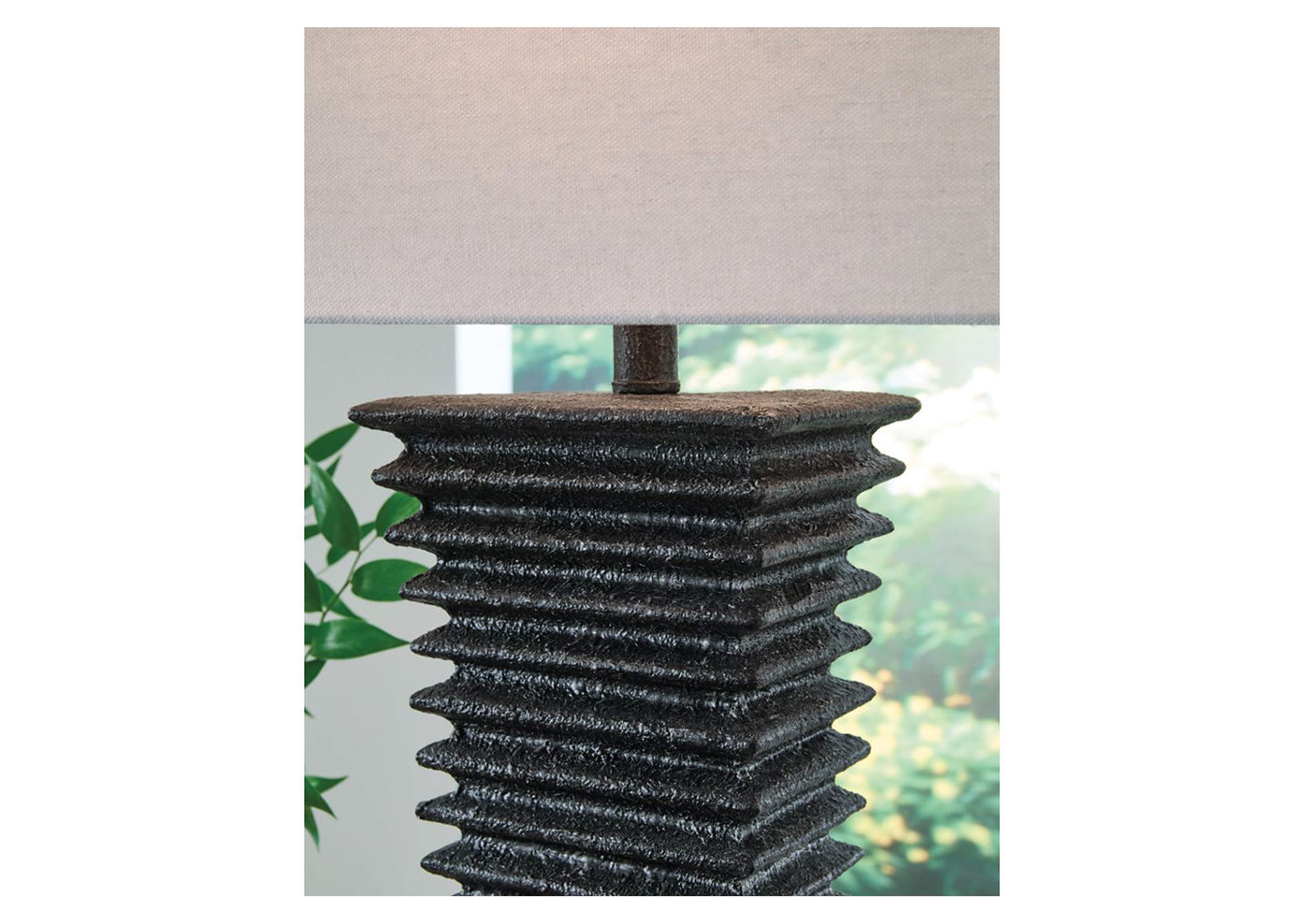 Golzar Table Lamp image 3