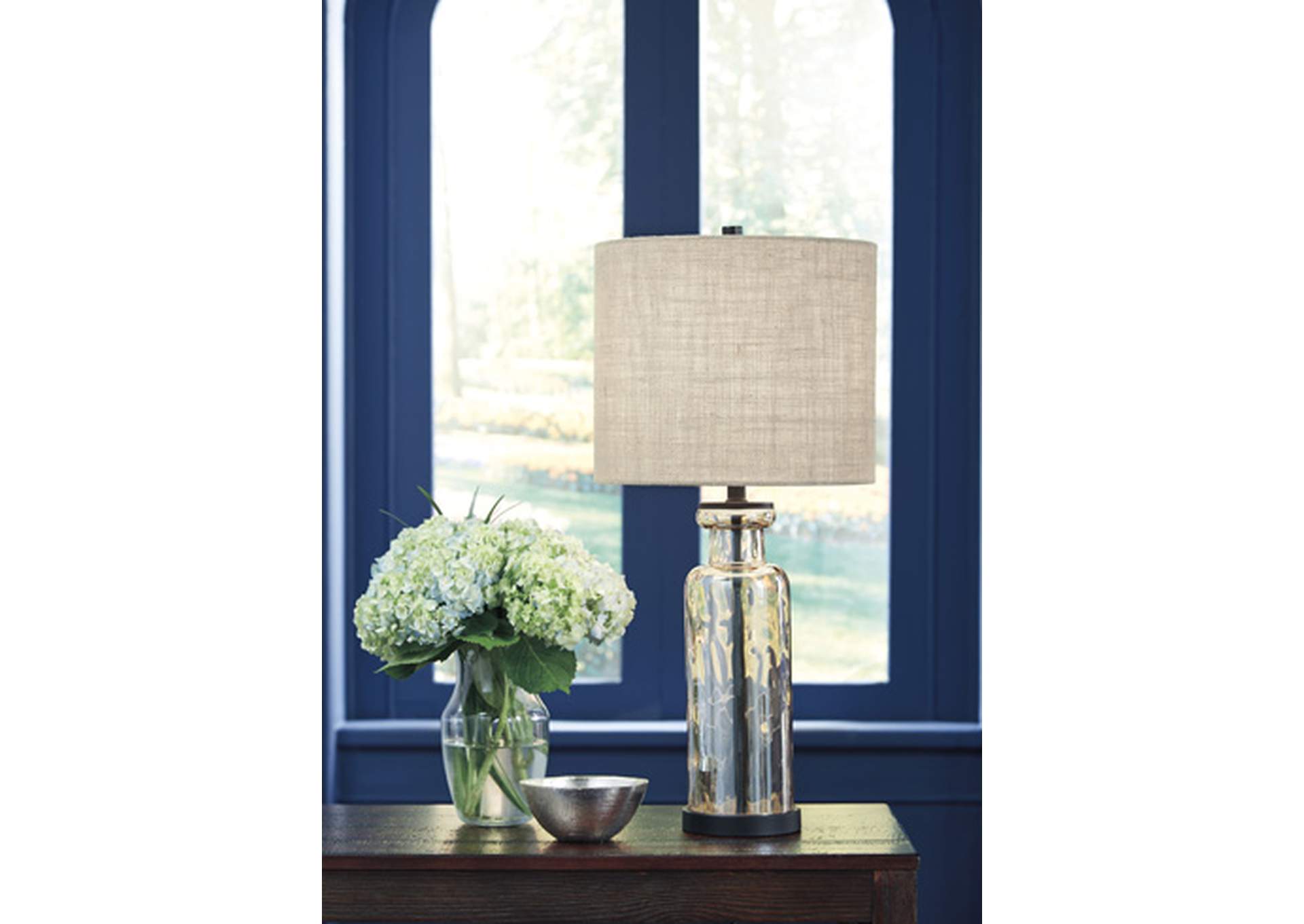 Laurentia Table Lamp image 5