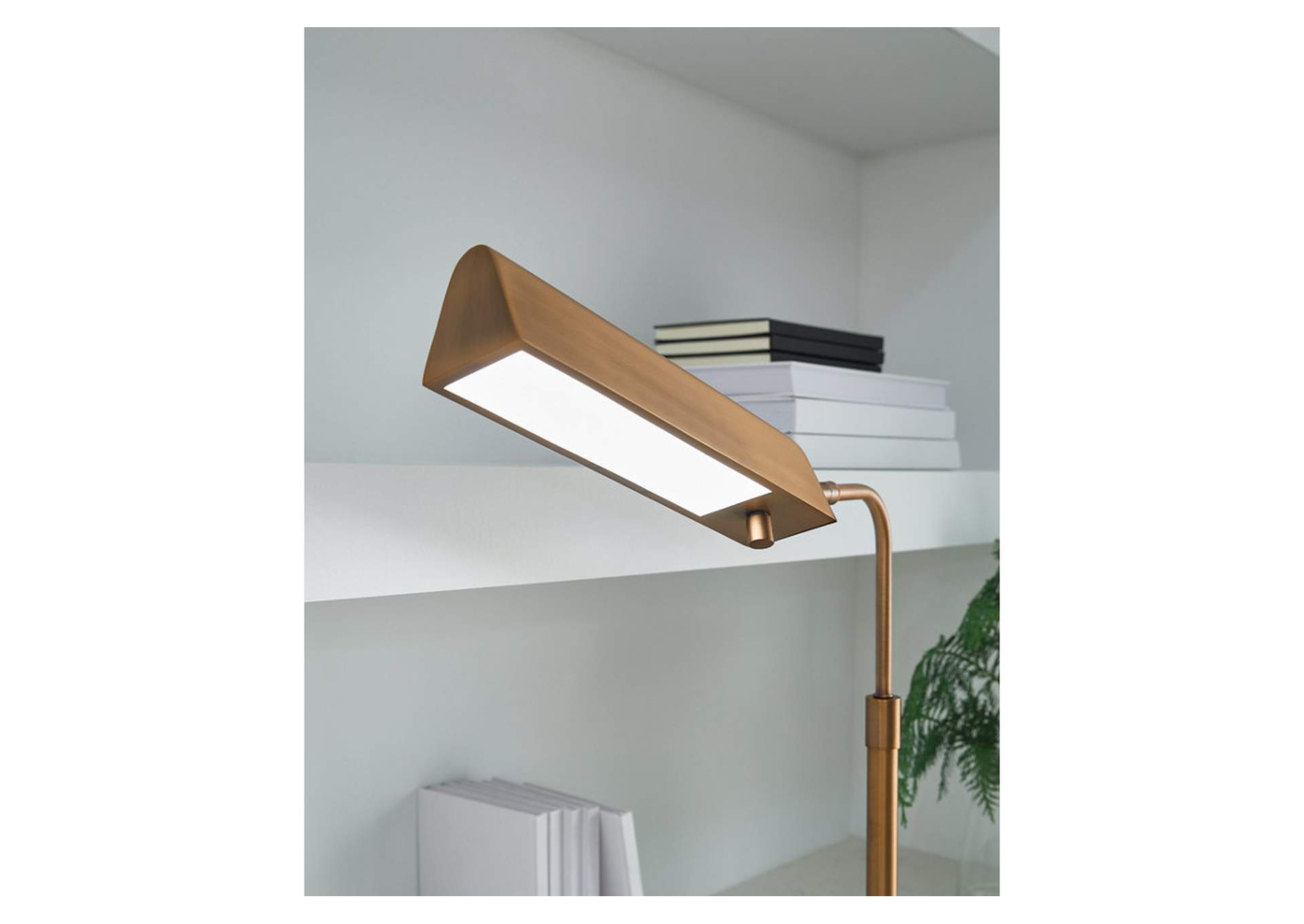 Yafe Desk Lamp image 5