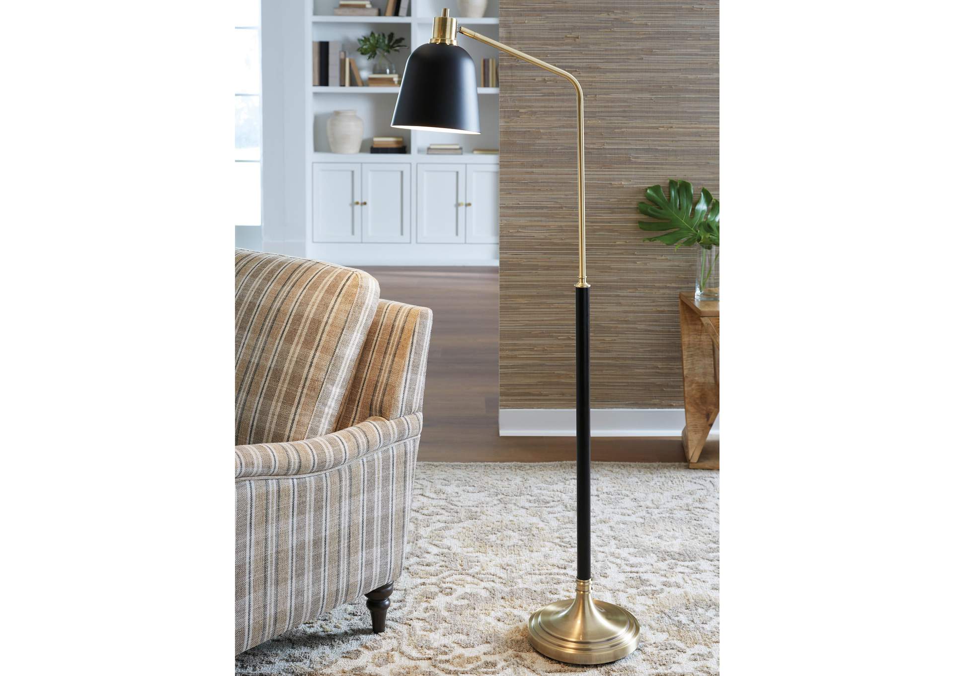 Clairwell Floor Lamp image 2