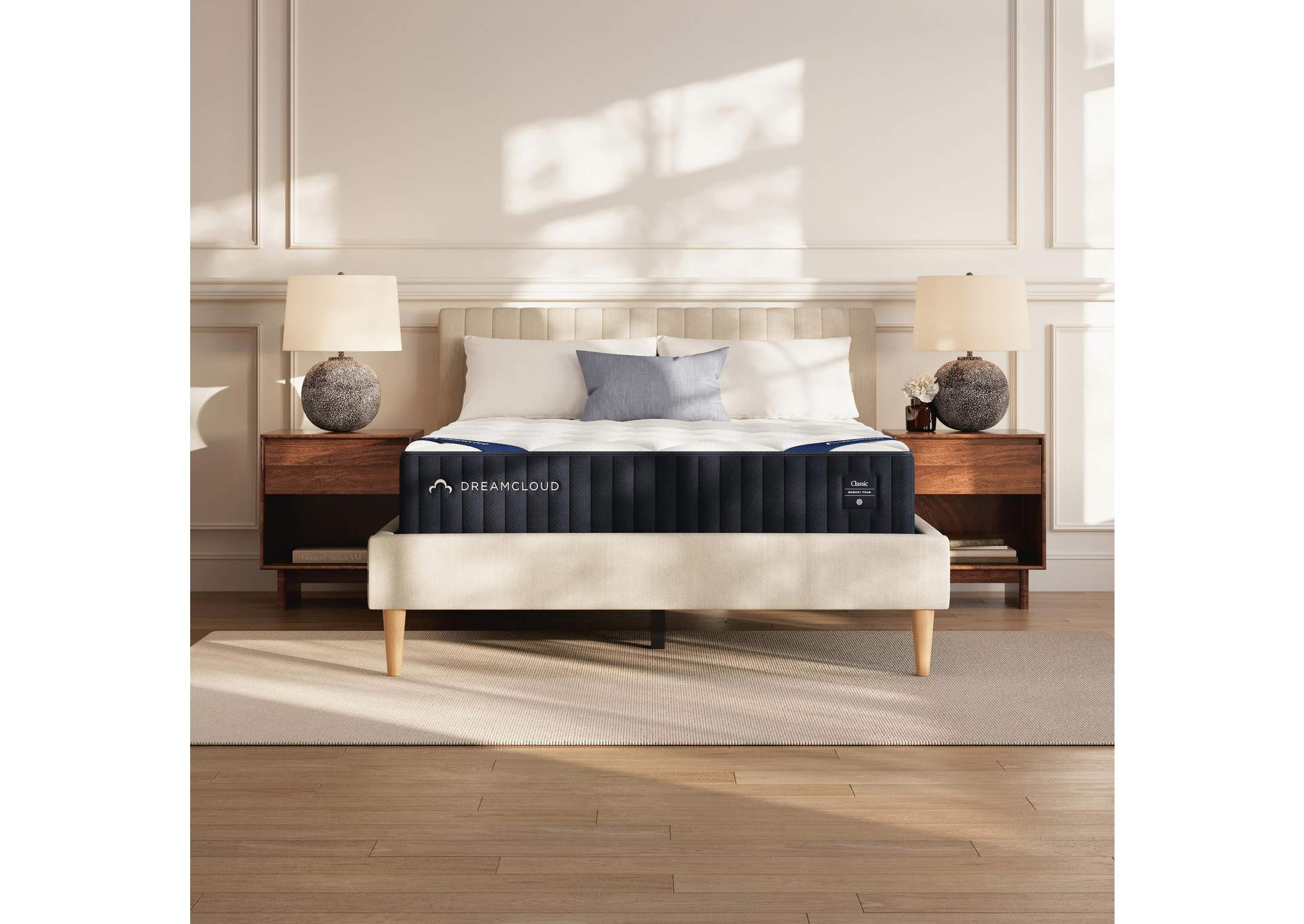 Dreamcloud Classic Memory Foam Queen Mattress image 8