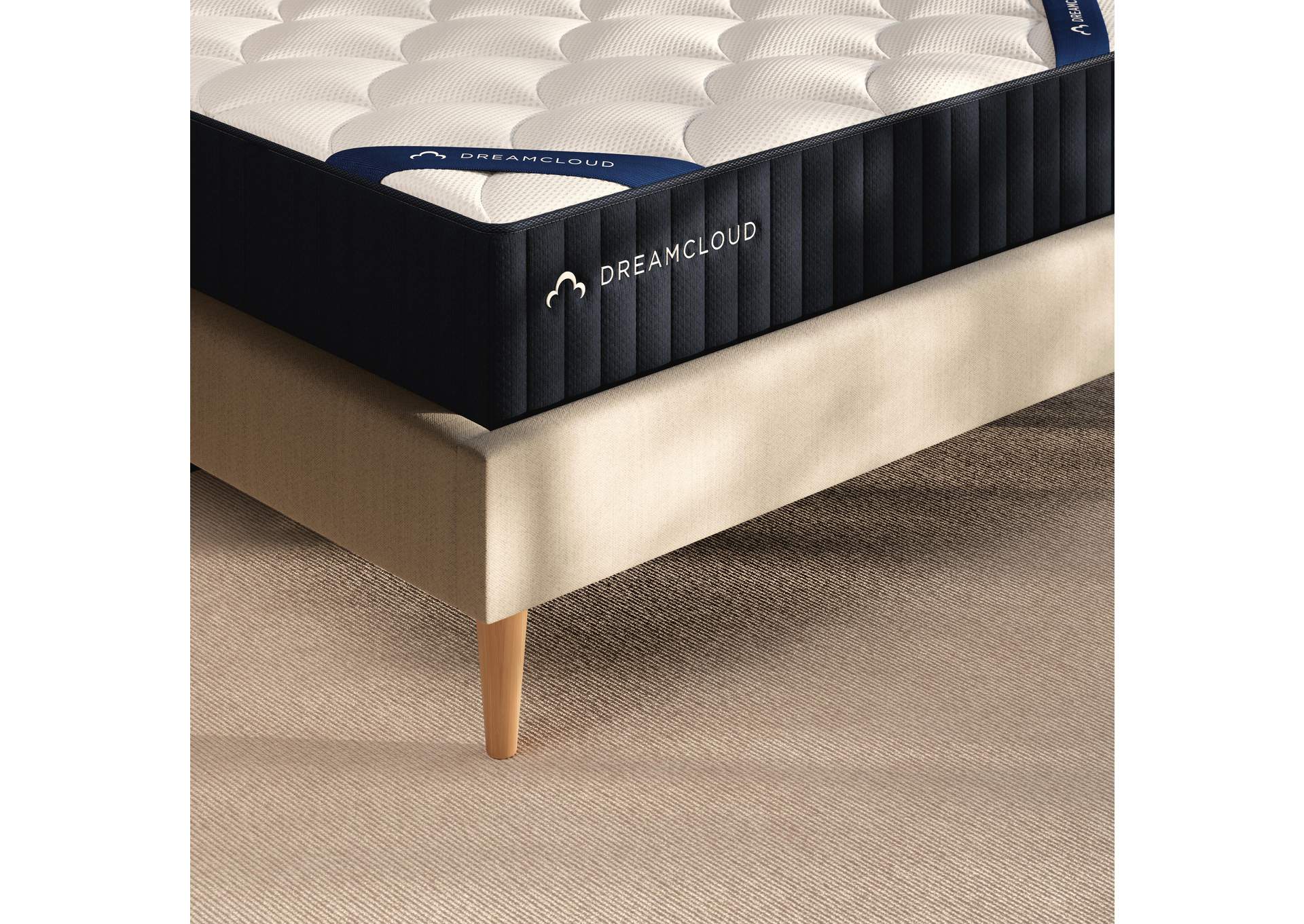 Dreamcloud Classic Memory Foam Queen Mattress image 11