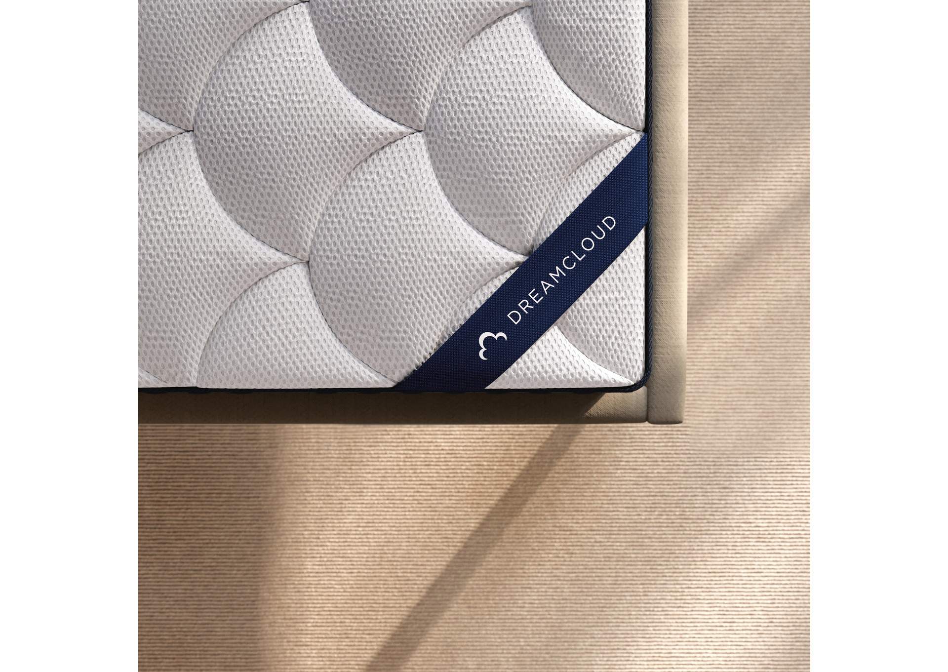 Dreamcloud Classic Memory Foam Queen Mattress image 9