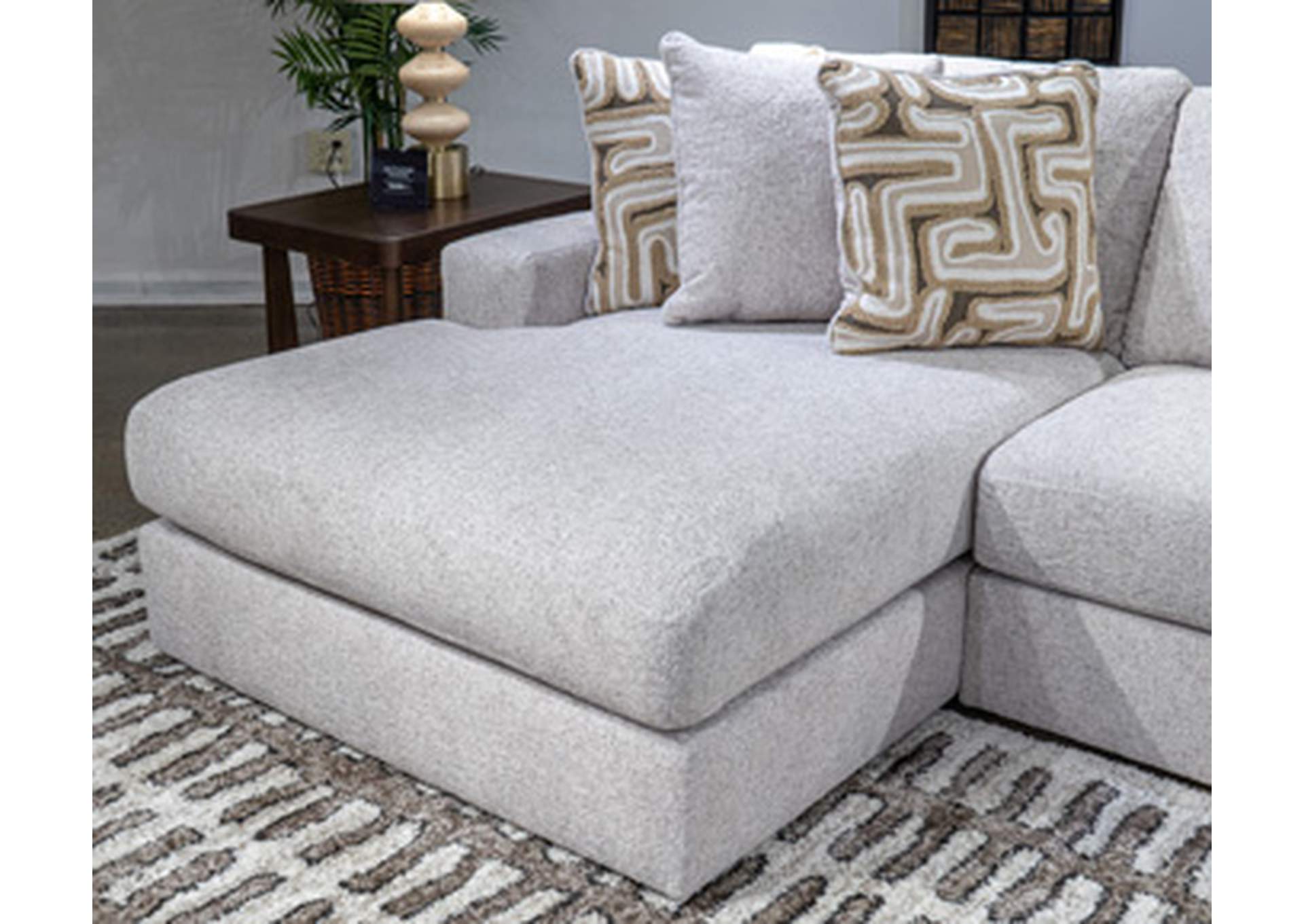 Kestrie 5-Piece Sectional with Chaise image 1