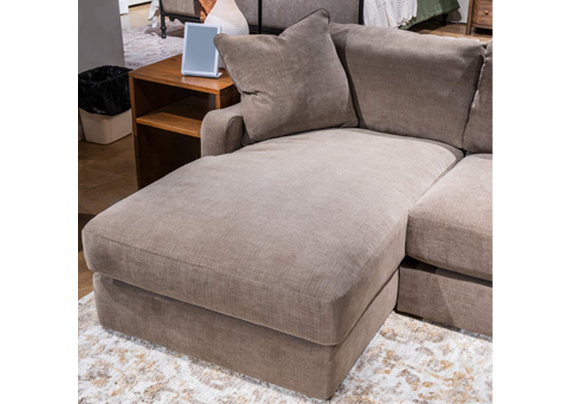 Ella Grove 5-Piece Sectional with Chaise