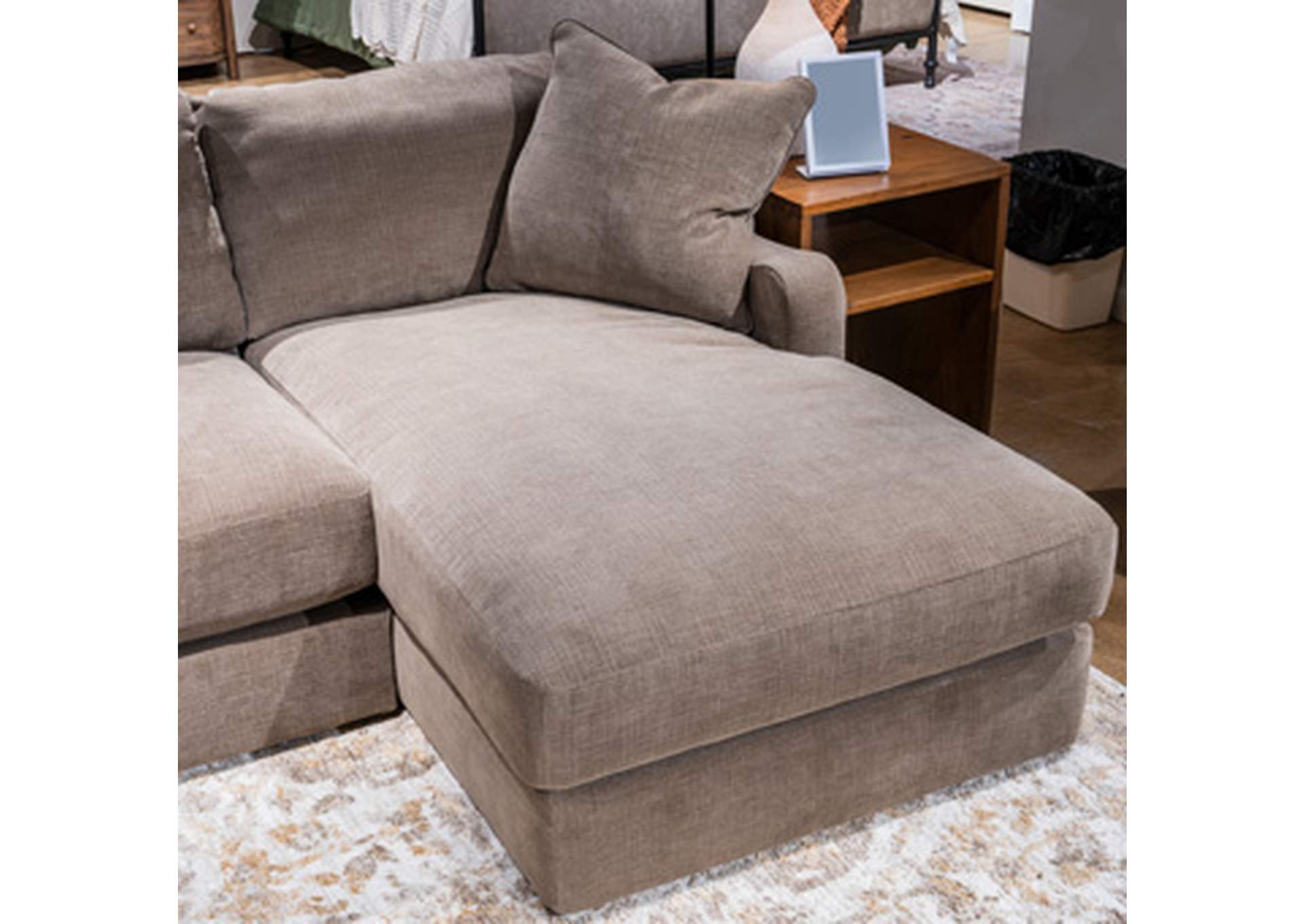 Ella Grove 4-Piece Double Chaise Sectional image 2