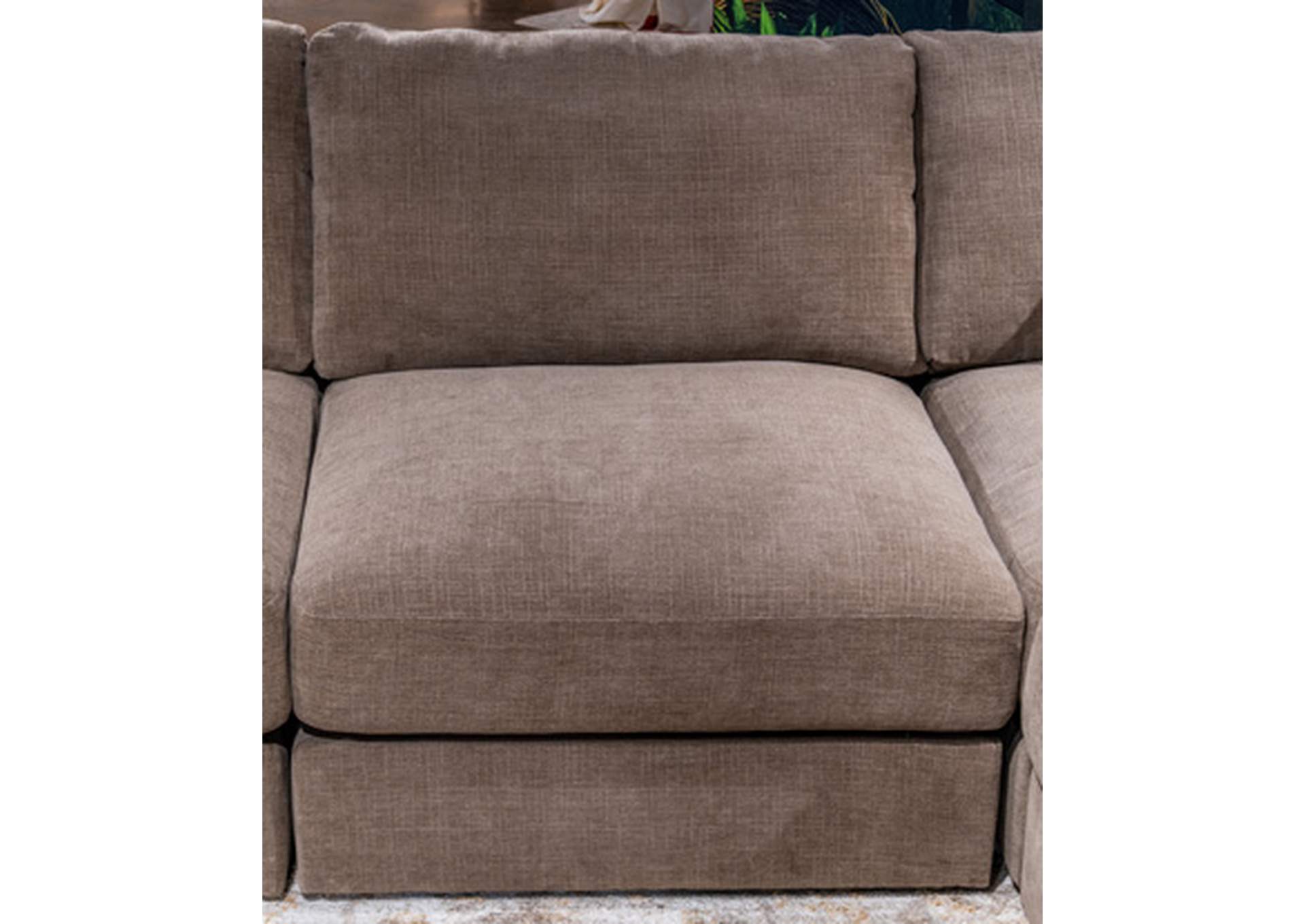 Ella Grove 3-Piece Sectional with Chaise image 2