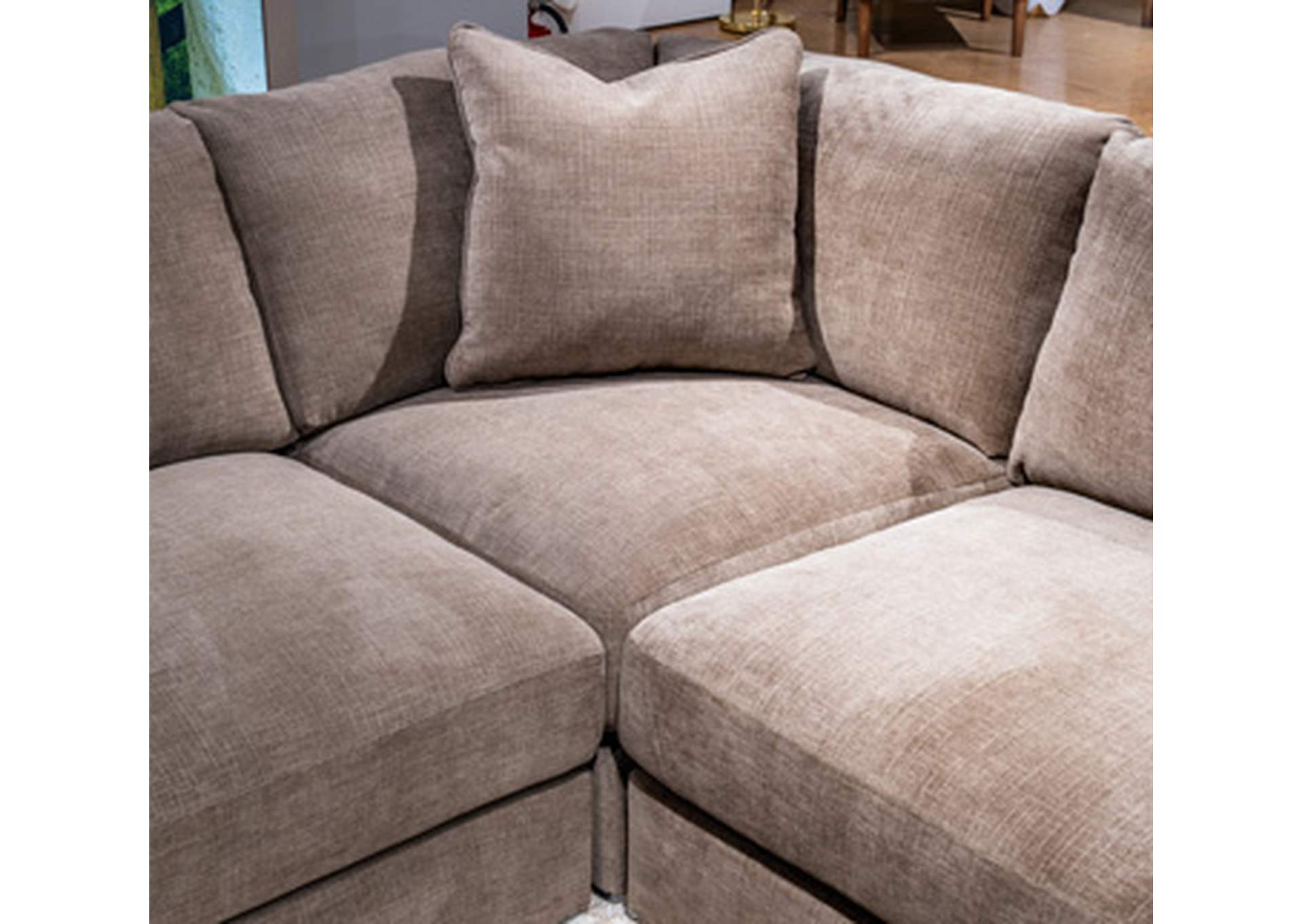 Ella Grove 6-Piece Sectional with Chaise image 3