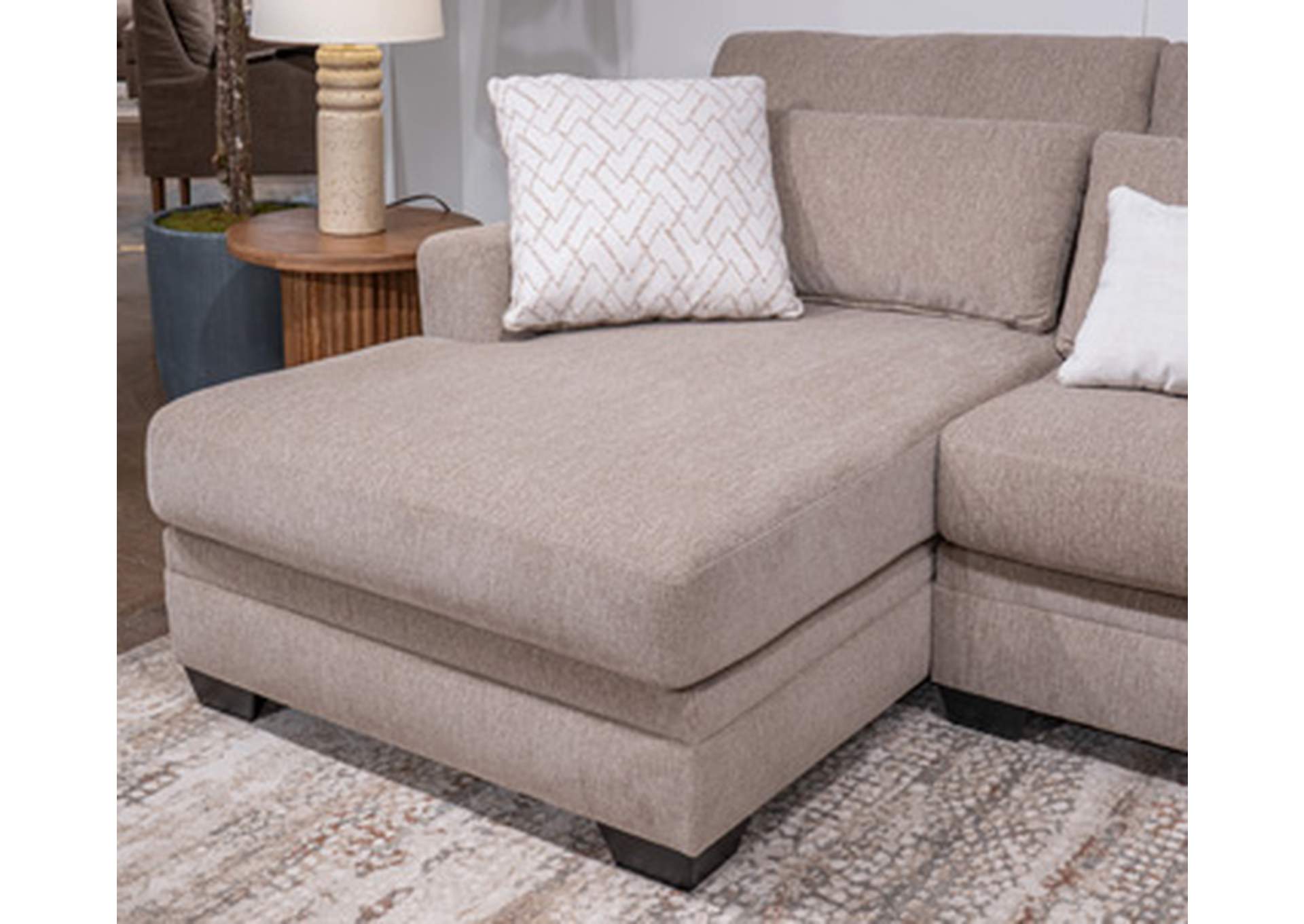 Korvelle 3-Piece Double Chaise Sectional image 1