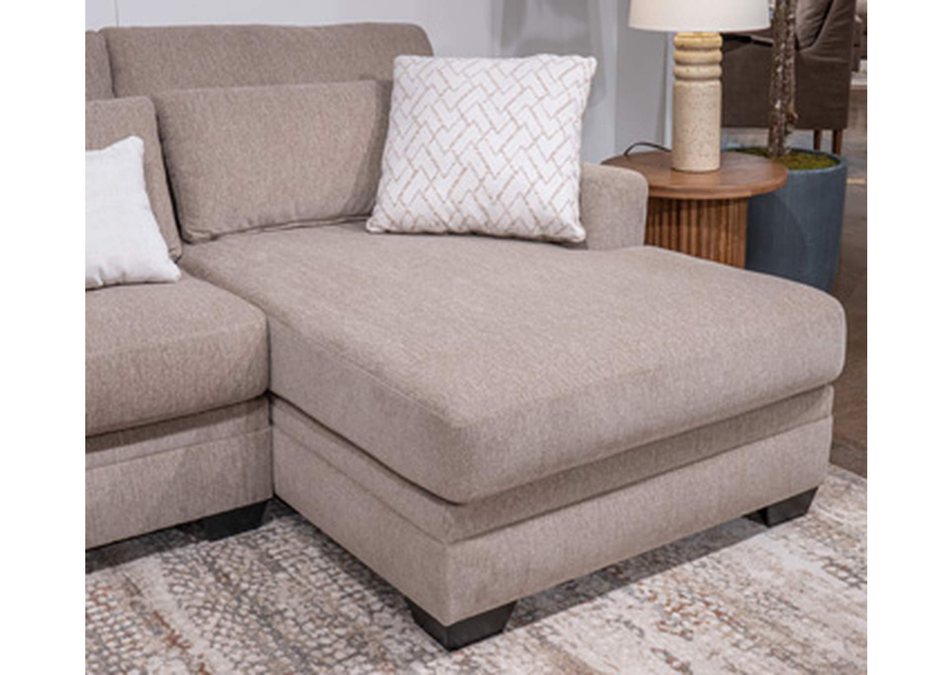 Korvelle 3-Piece Double Chaise Sectional image 2